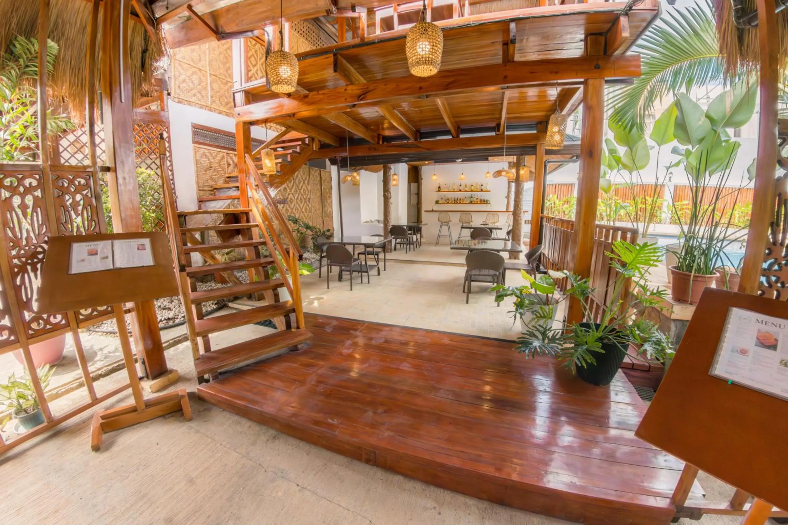 Restaurant/places to eat in Palms Cove Resort