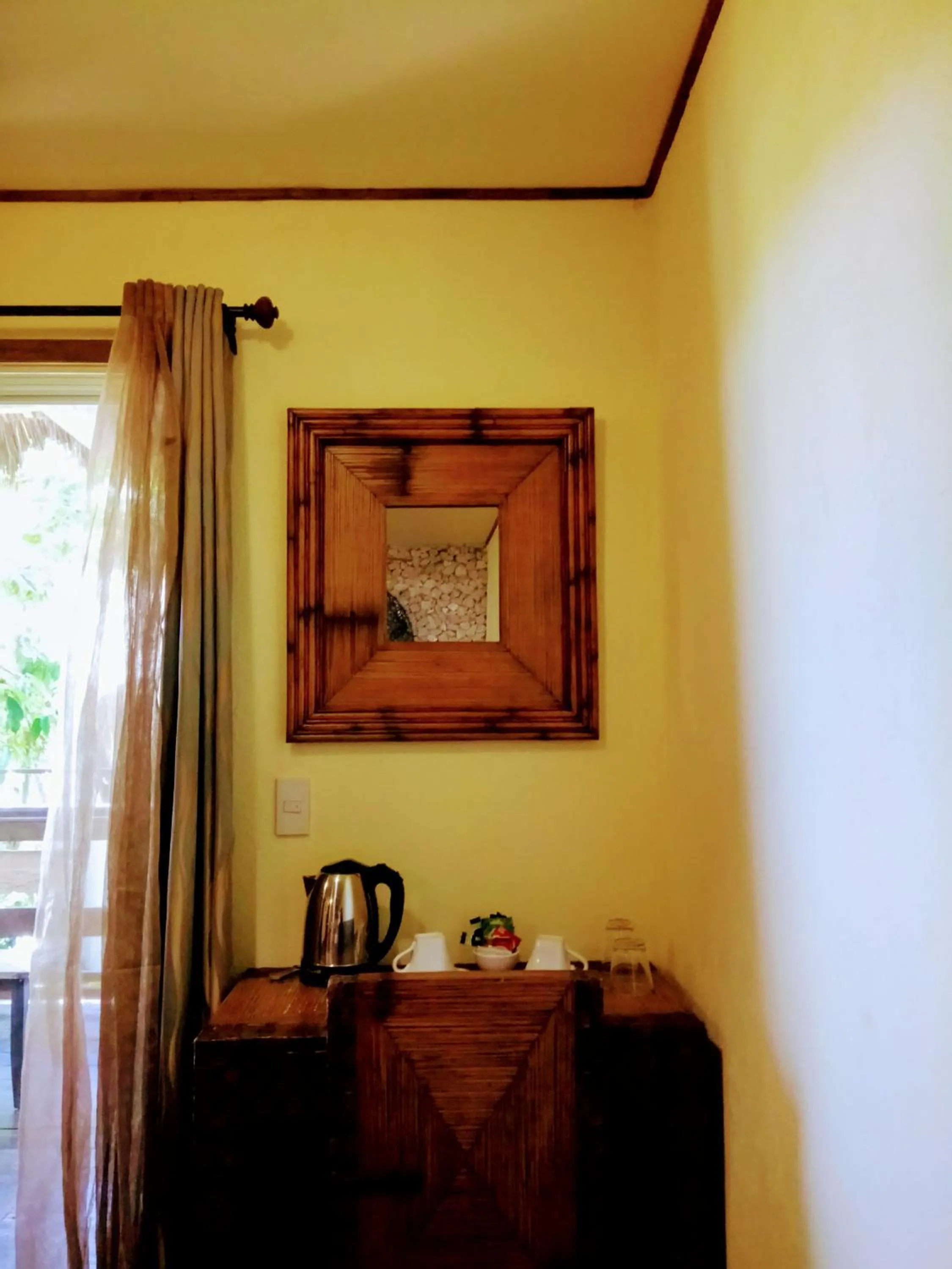 Coffee/tea facilities in Angelina Beach Resort & Italian Restaurant Malapascua