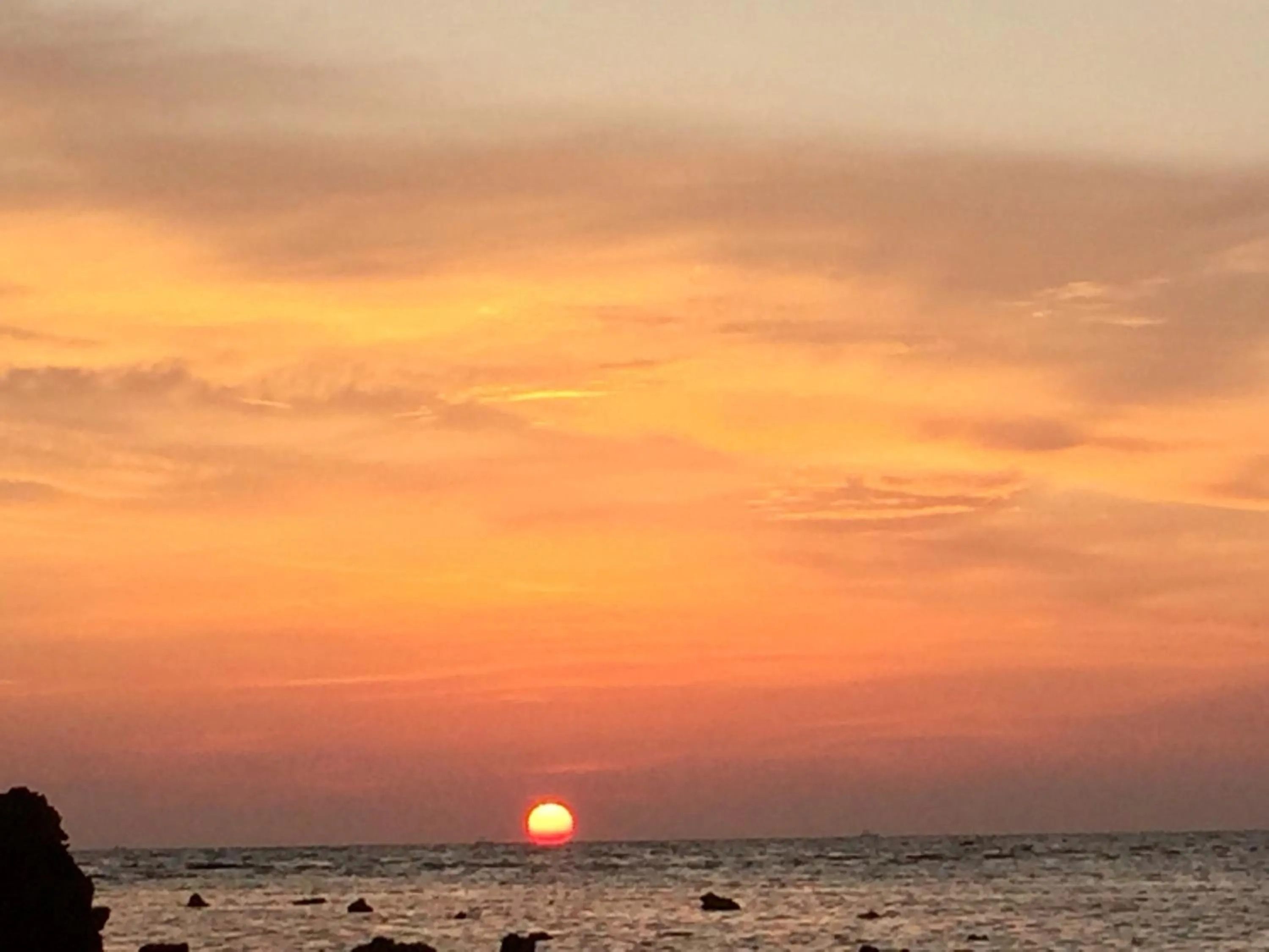 Sunset in Angelina Beach Resort & Italian Restaurant Malapascua