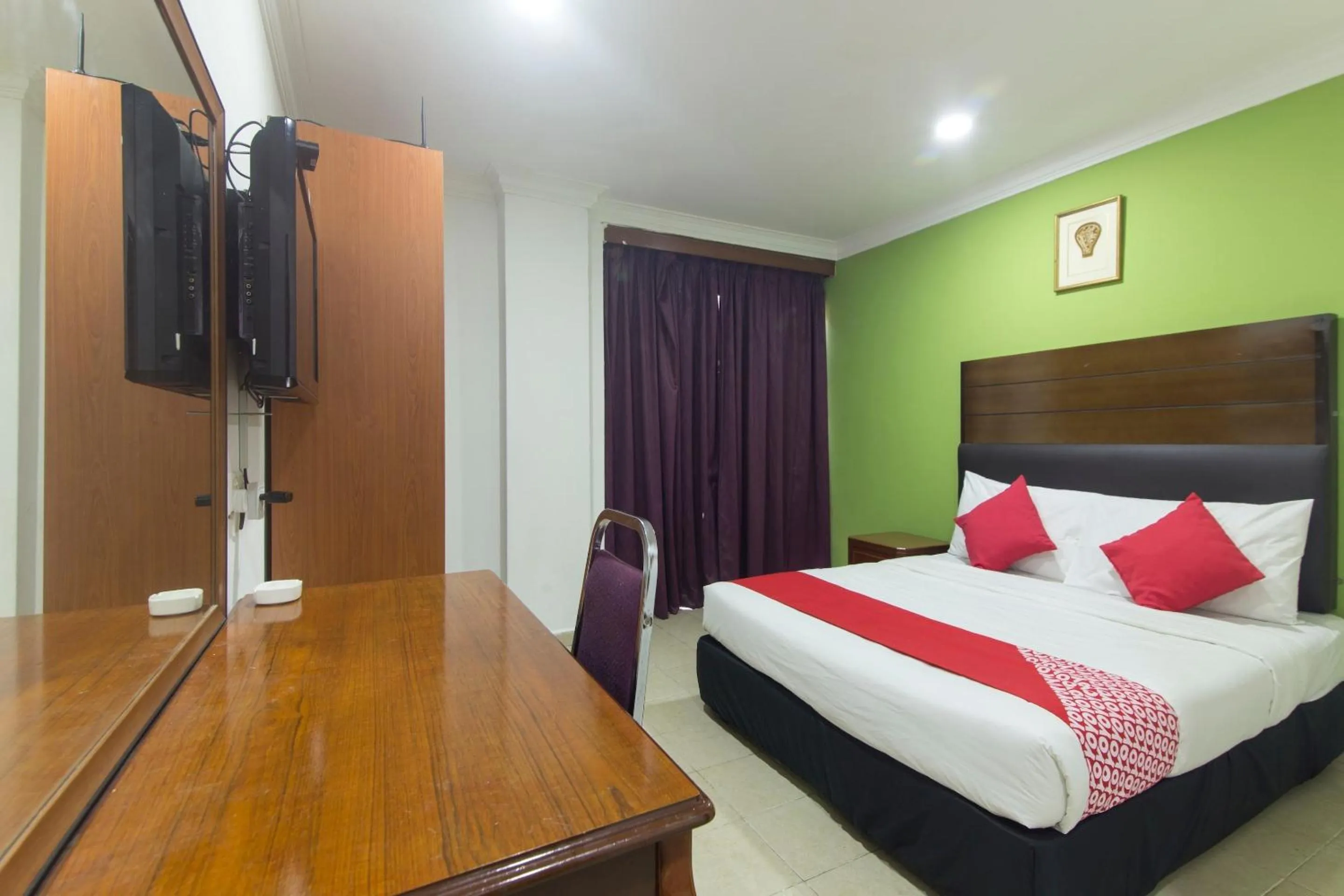 Bedroom in OYO 805 Hotel Run Star