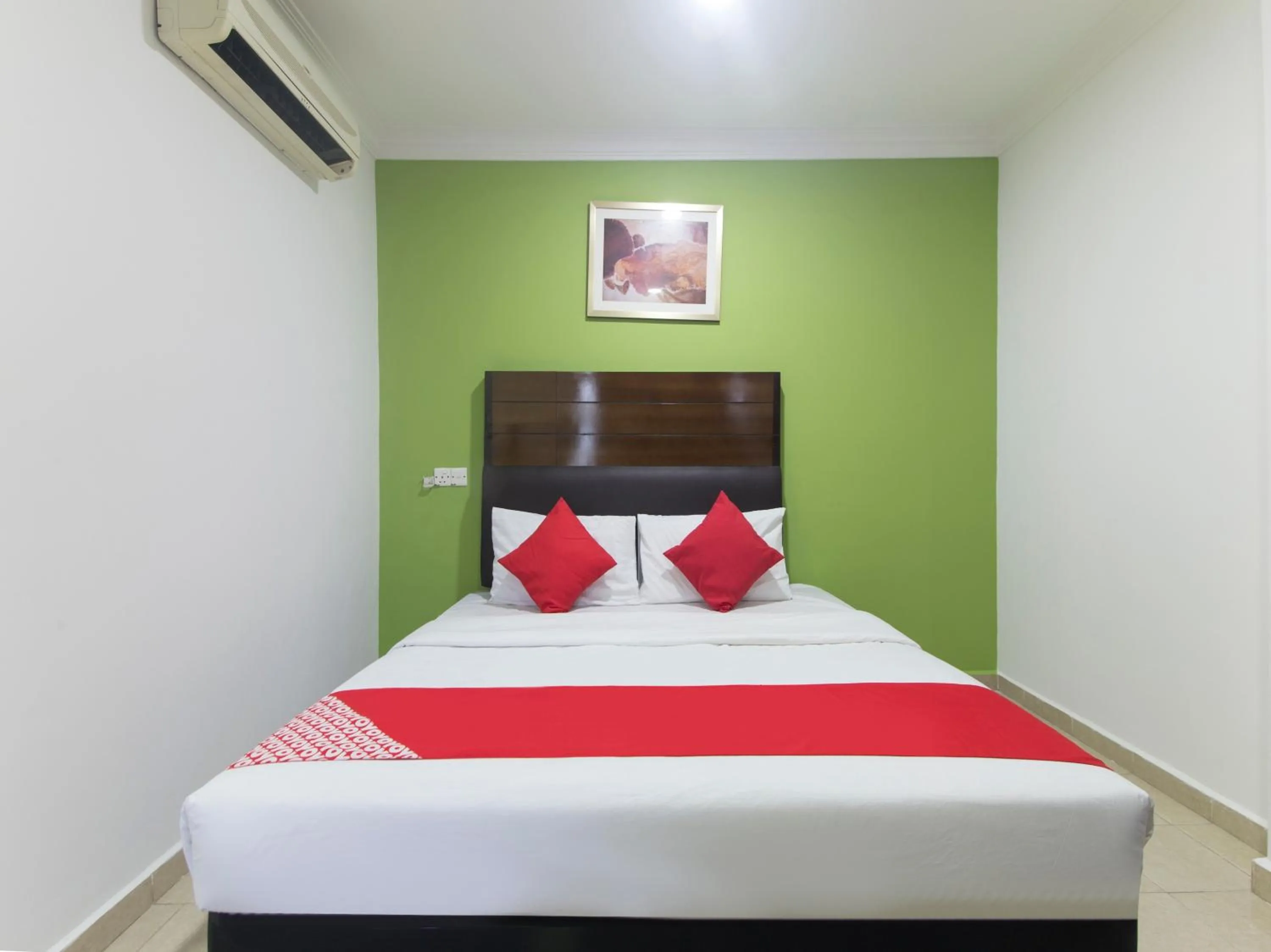 Bedroom in OYO 805 Hotel Run Star