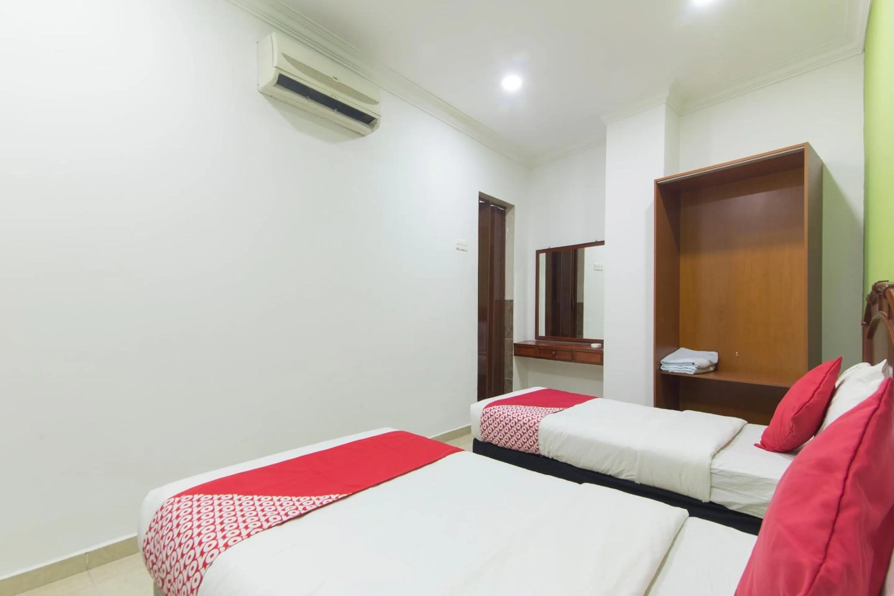 Bedroom in OYO 805 Hotel Run Star