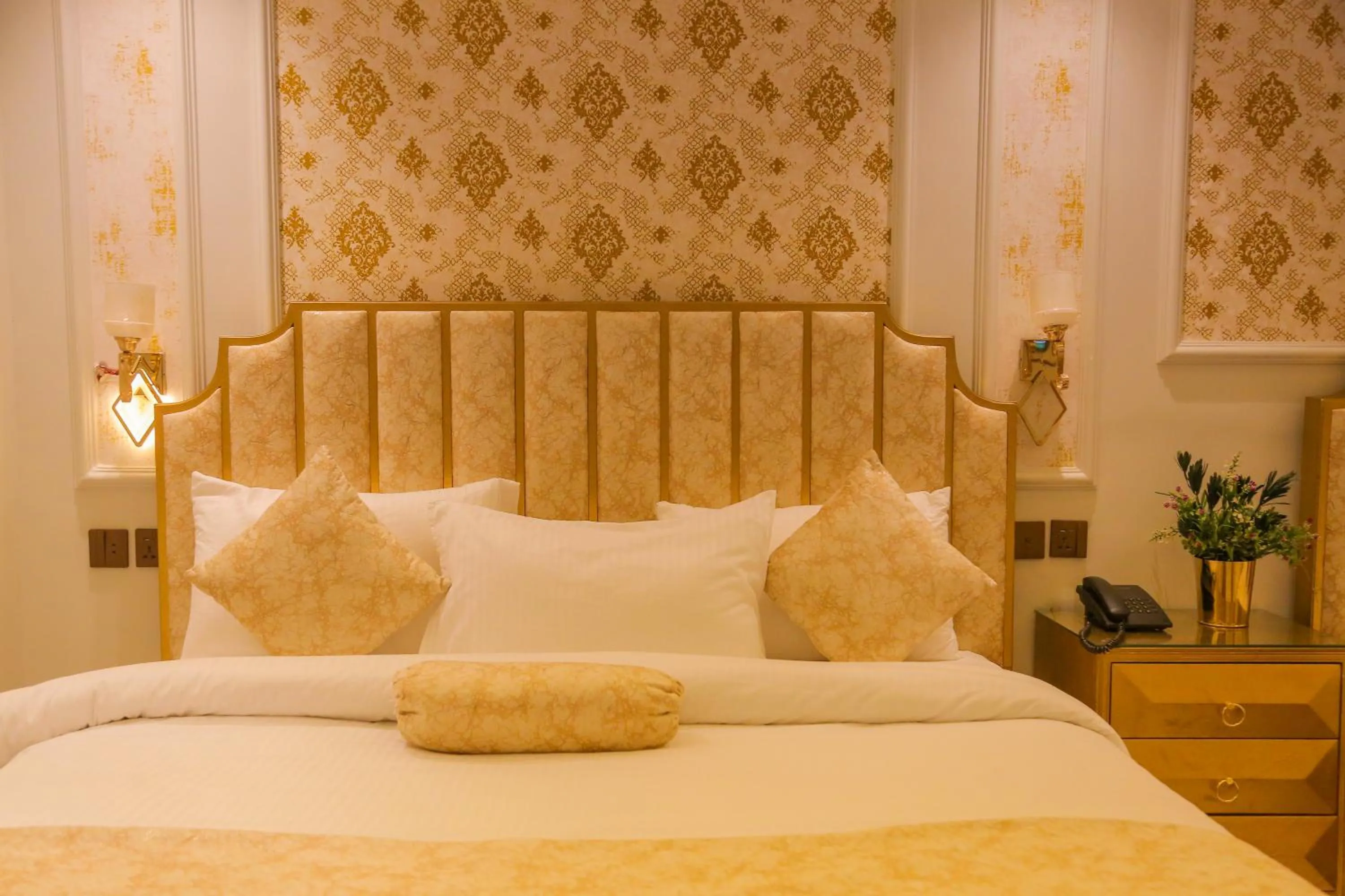 Bed in Premier Inn Gulberg Lahore