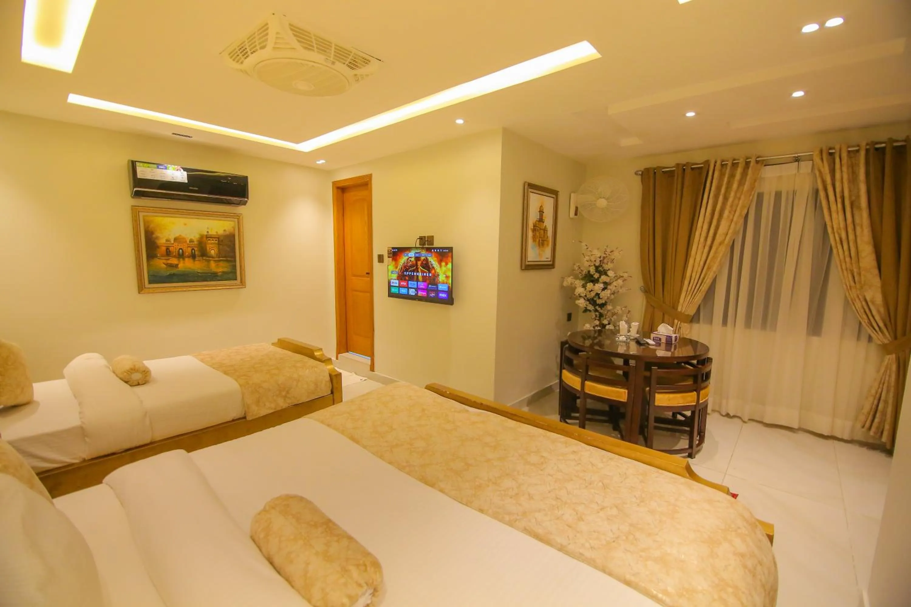 Photo of the whole room, Bed in Premier Inn Gulberg Lahore