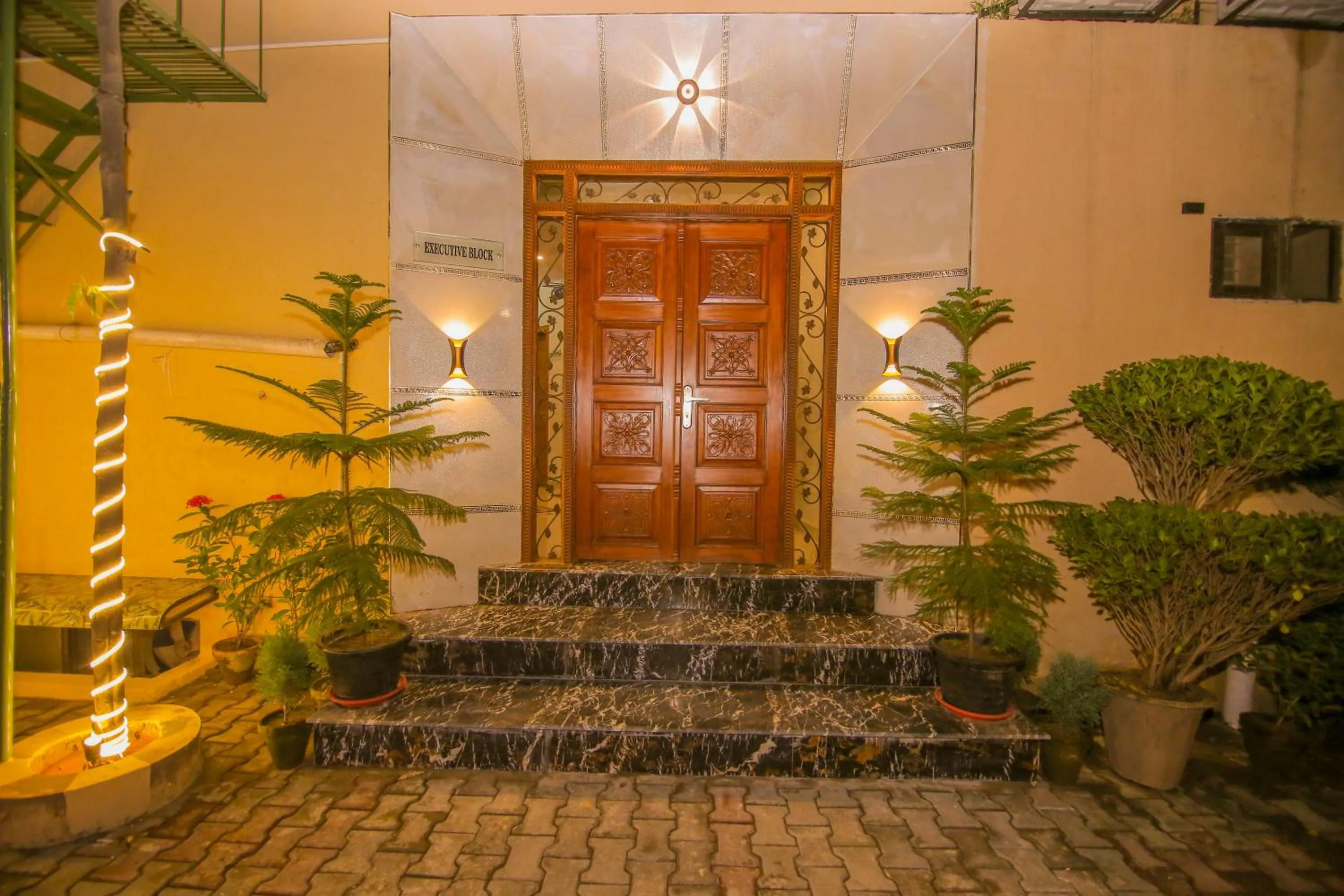 Facade/entrance in Premier Inn Gulberg Lahore