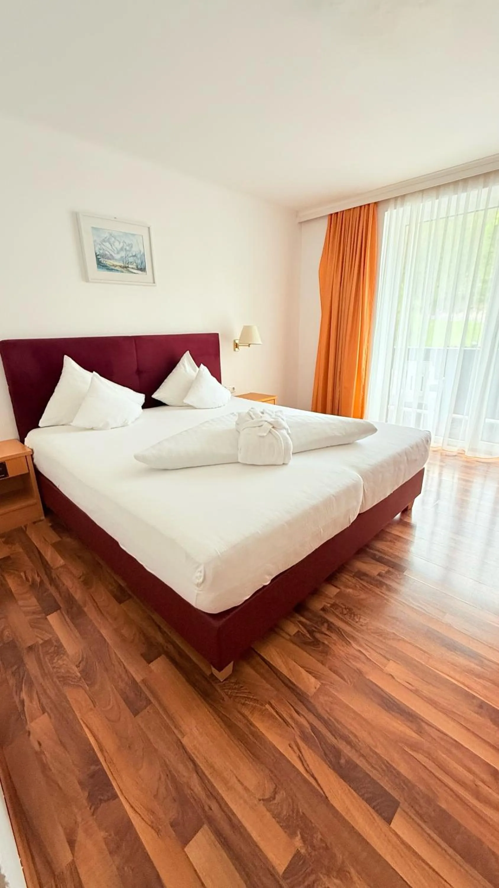 Bed in Hotel Achentalerhof