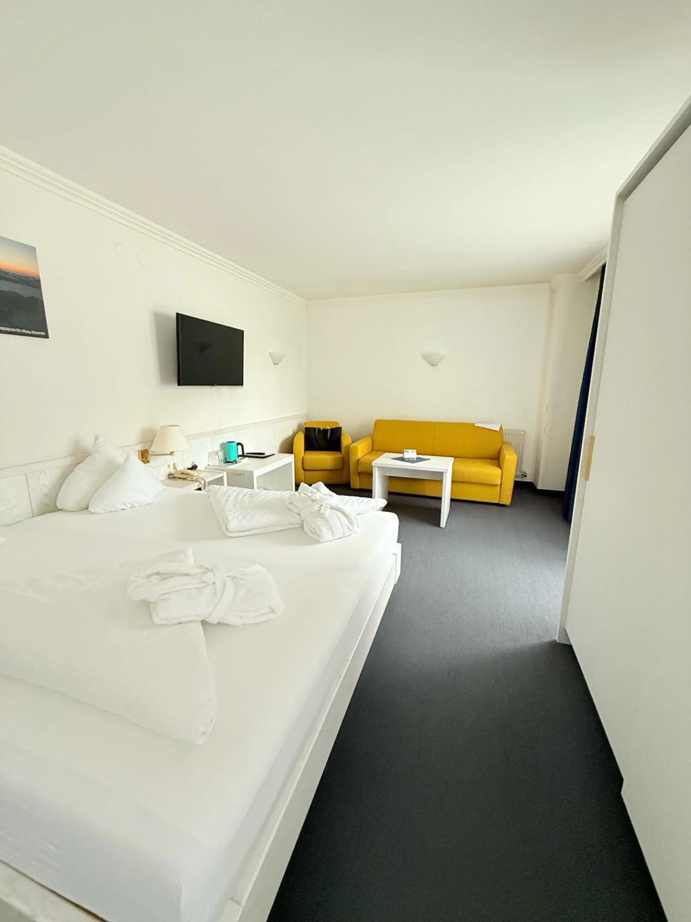 Bed in Hotel Achentalerhof