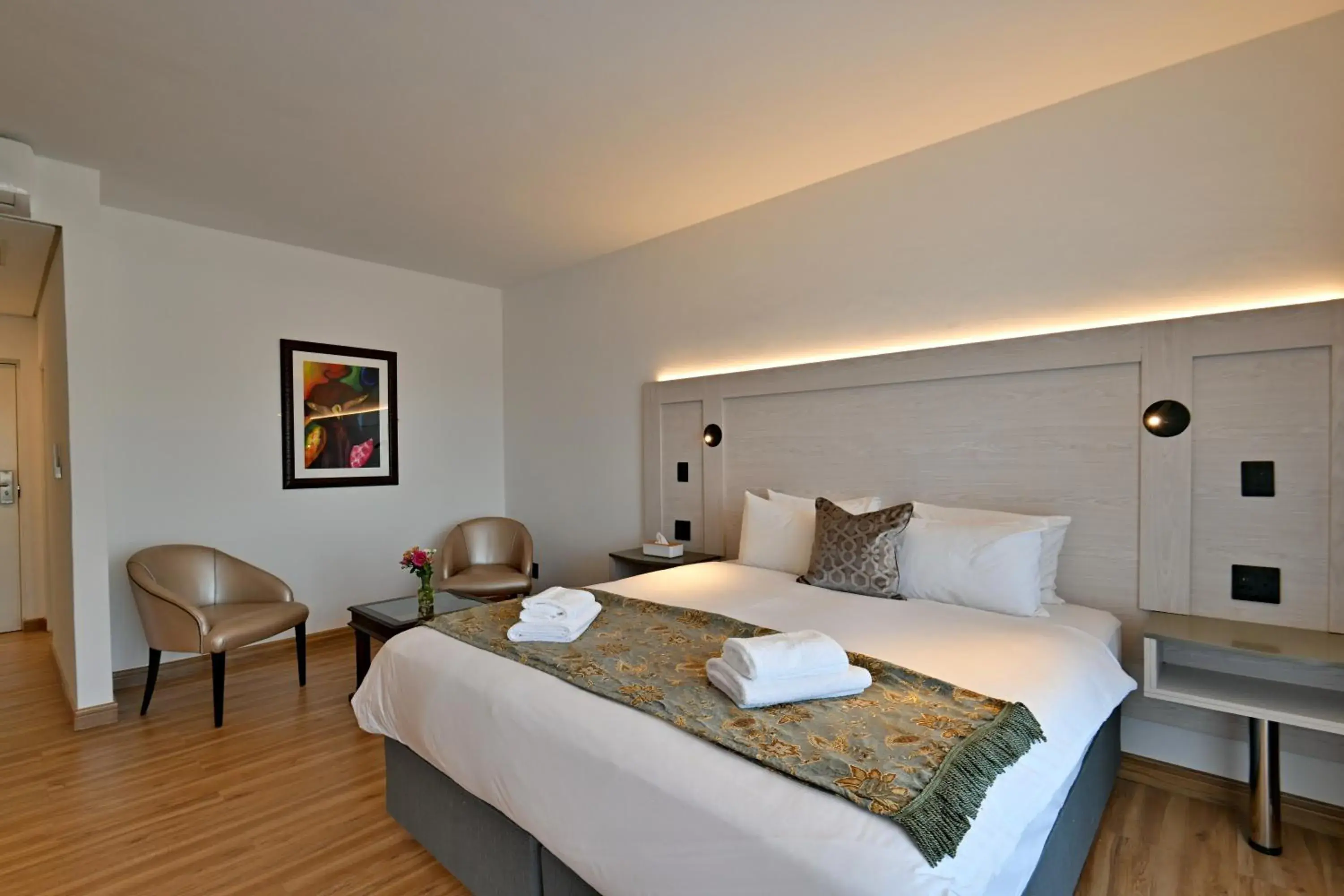 Double or Twin Room with Balcony - single occupancy in Val Du Charron Wine & Leisure Estate Double or Twin Room with Balcony - single occupancy in Val Du Charron Wine & Leisure Estate