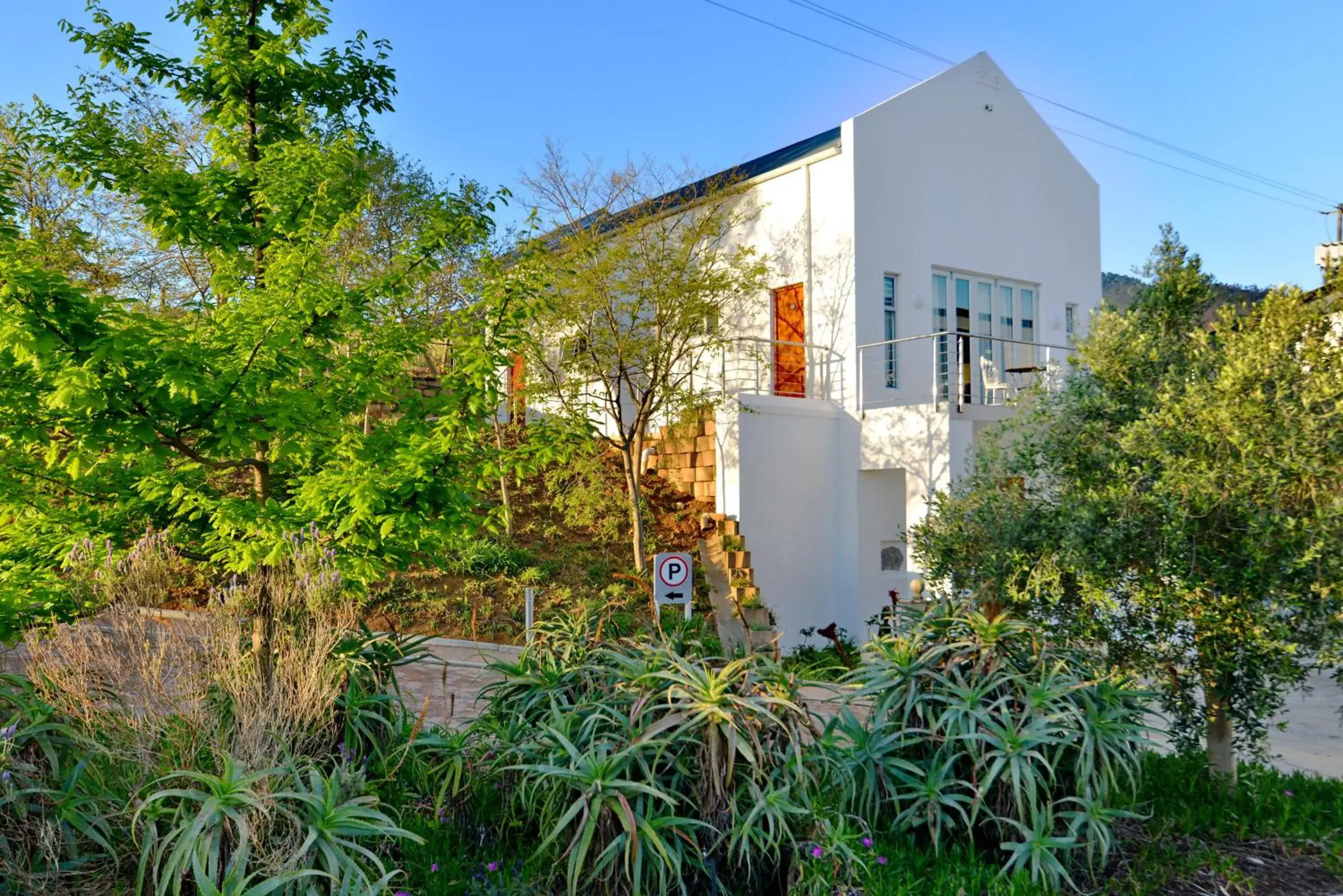 Superior King or Twin Room - single occupancy in Val Du Charron Wine & Leisure Estate Superior King or Twin Room - single occupancy in Val Du Charron Wine & Leisure Estate