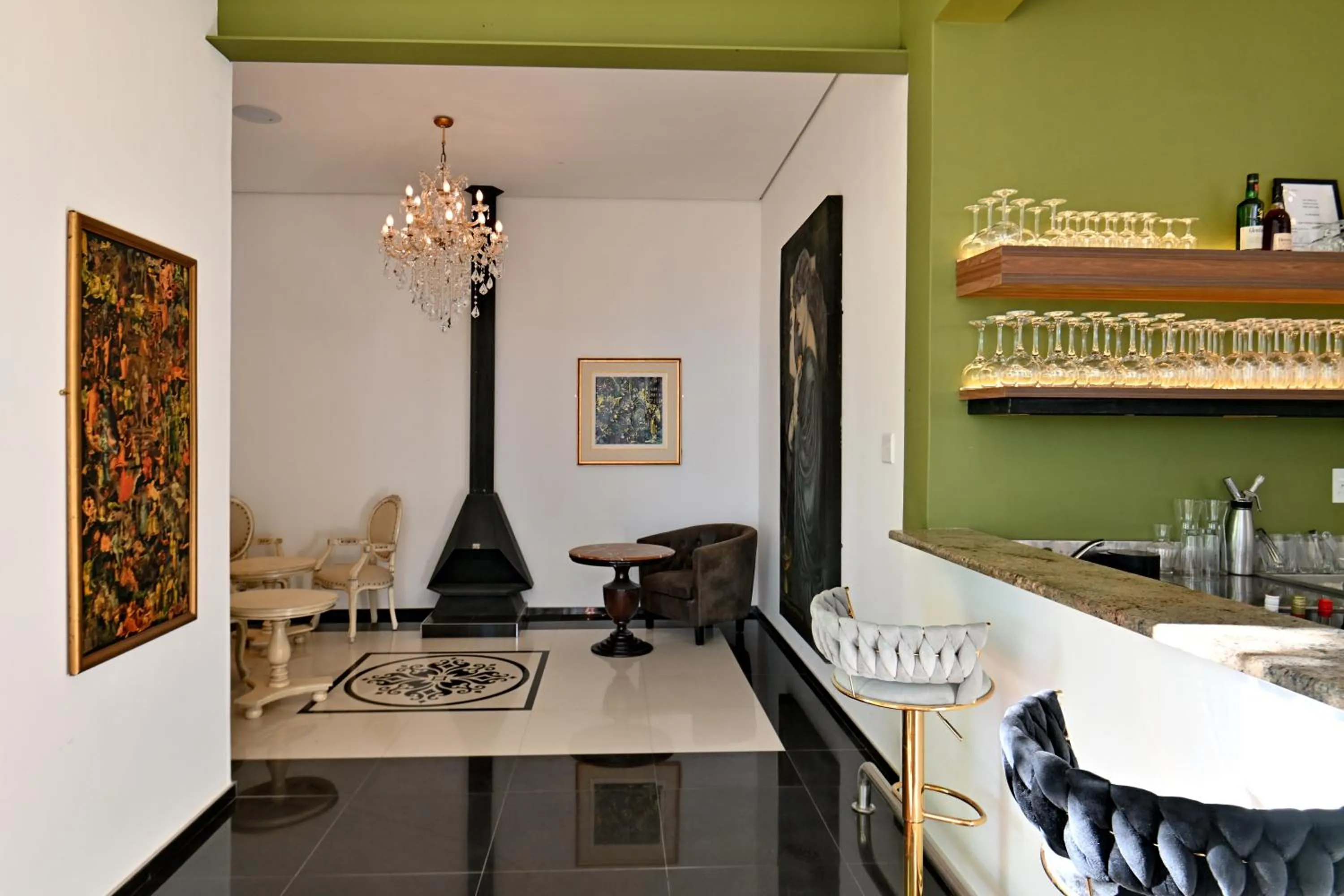 Lounge or bar in Val Du Charron Wine & Leisure Estate