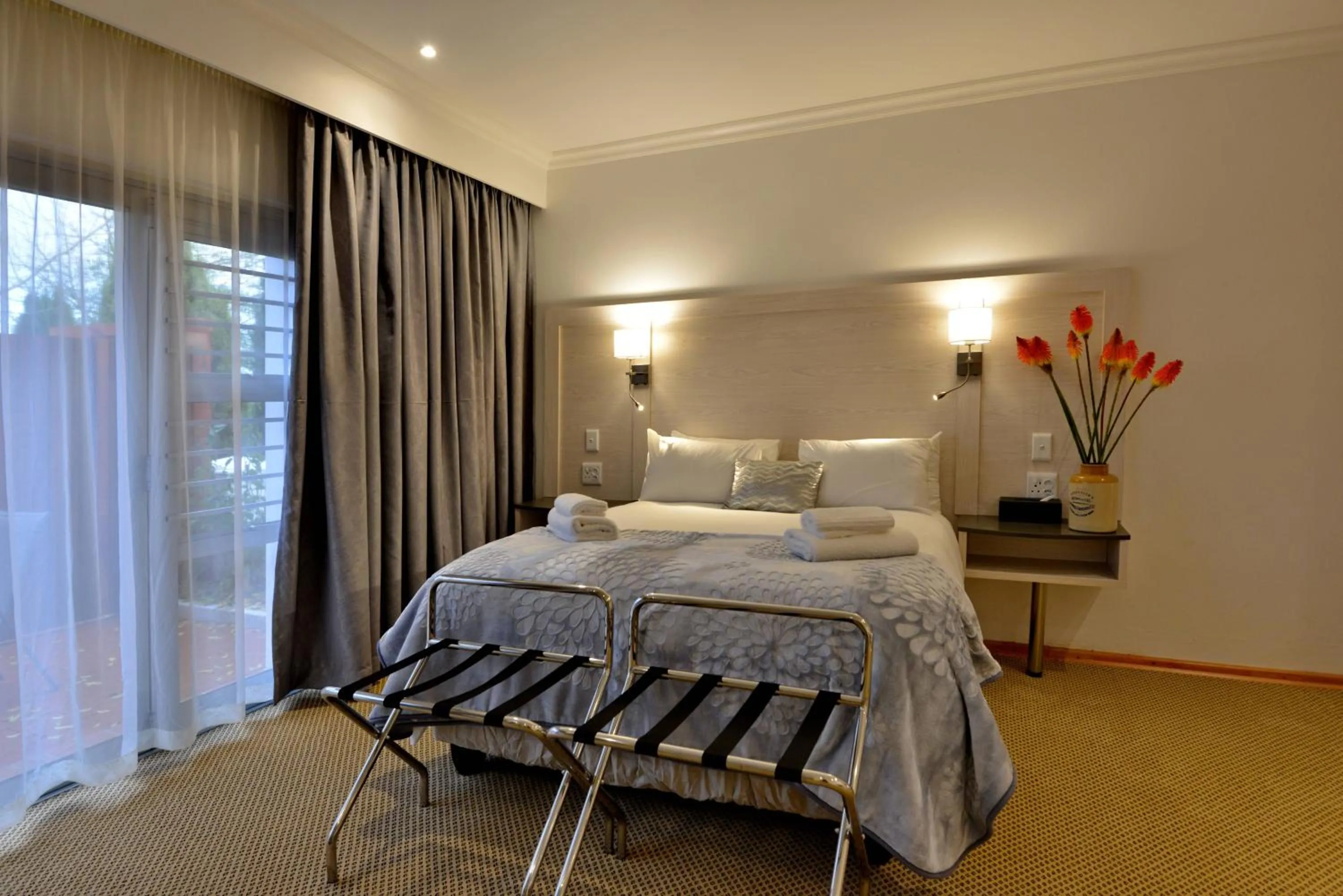 Bed in Val Du Charron Wine & Leisure Estate