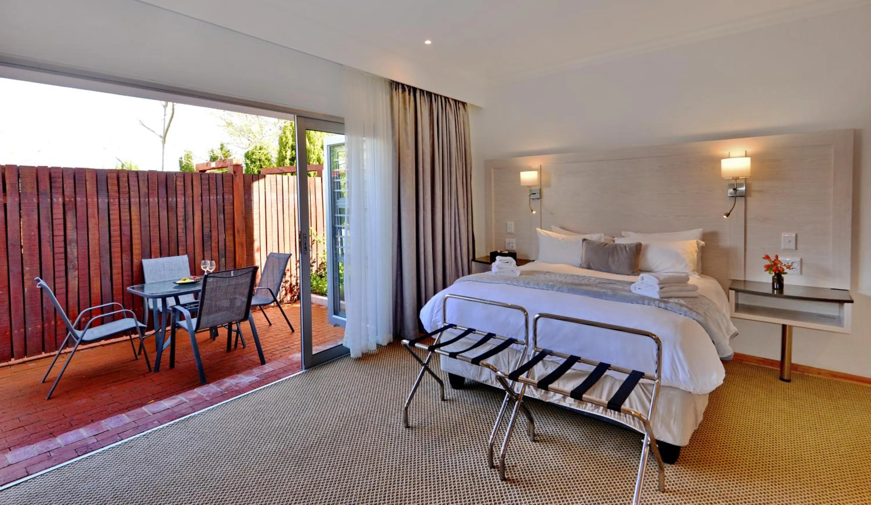 Photo of the whole room, Bed in Val Du Charron Wine & Leisure Estate