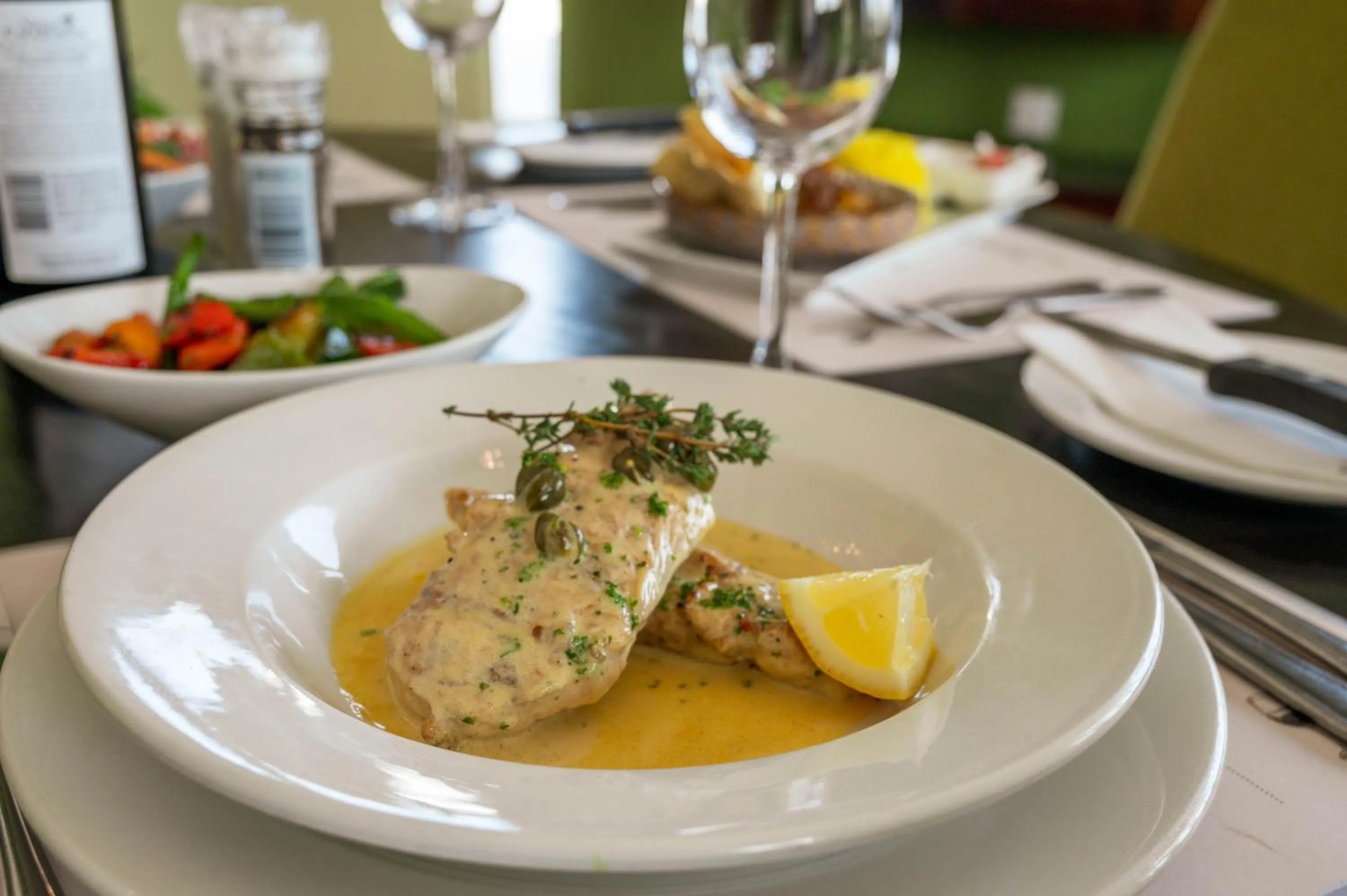 Food and drinks in Val Du Charron Wine & Leisure Estate