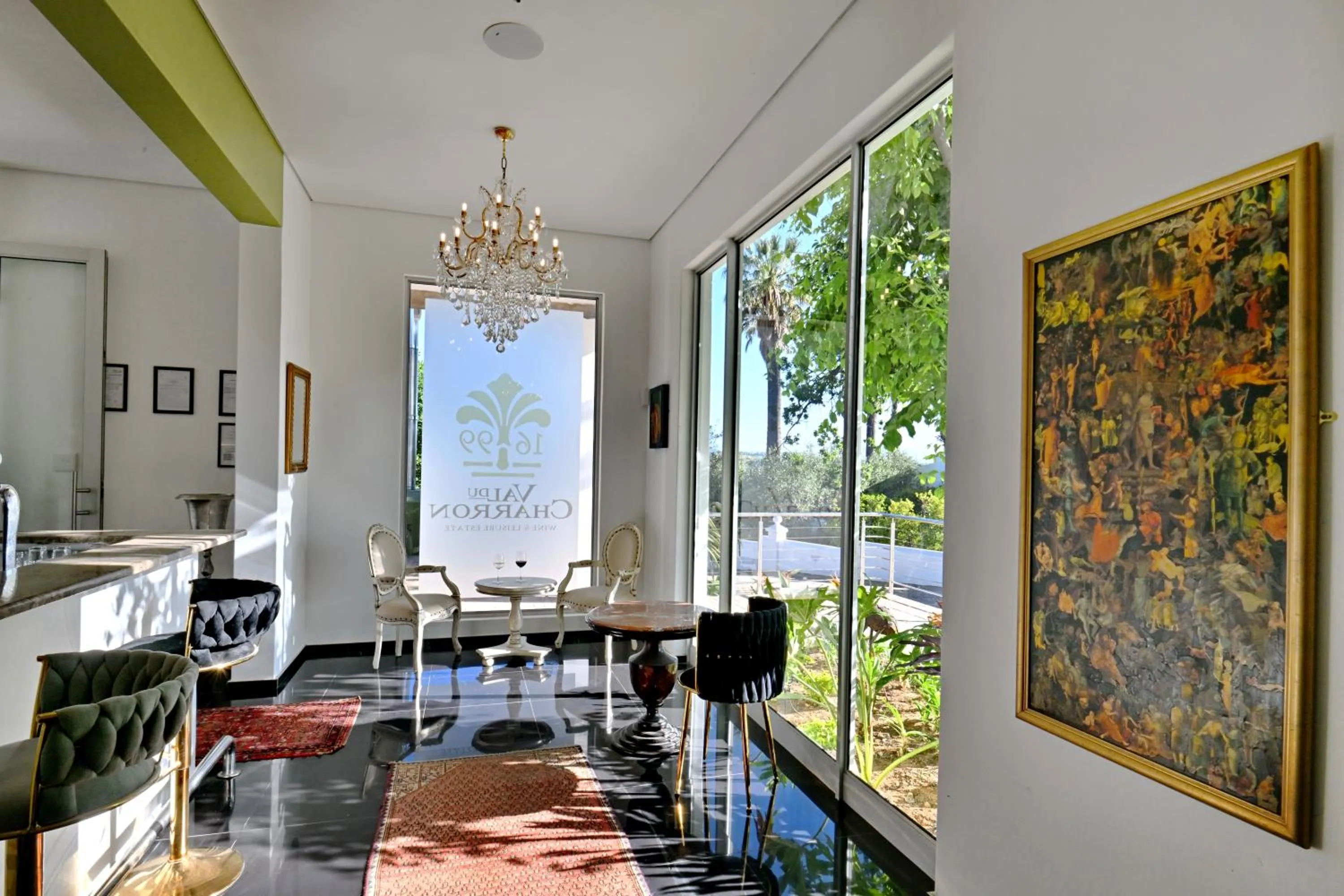 Lounge or bar in Val Du Charron Wine & Leisure Estate