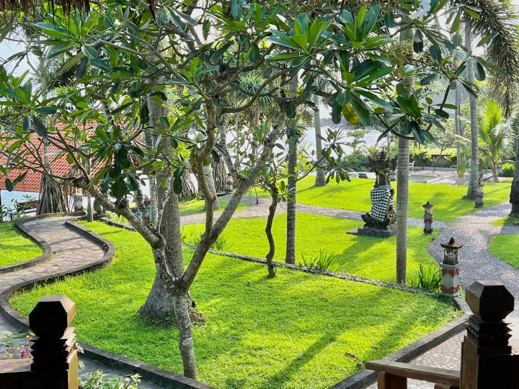Garden view in The Palms - Seraya Shores Retreat Bali