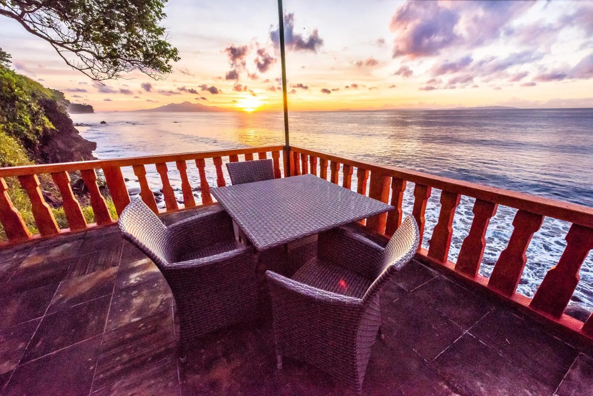 Restaurant/places to eat in Seraya Shores Bali