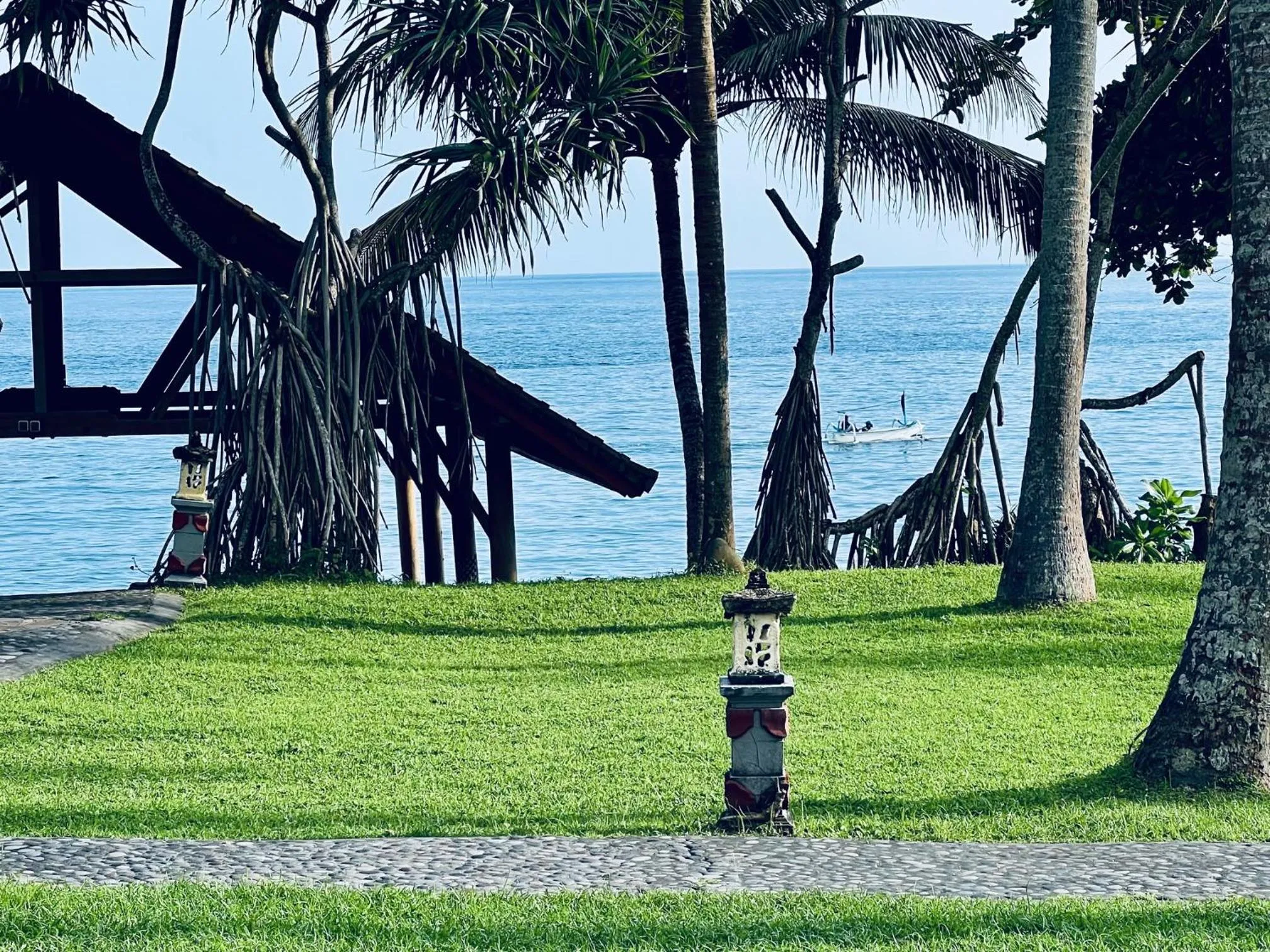 Garden in The Palms - Seraya Shores Retreat Bali