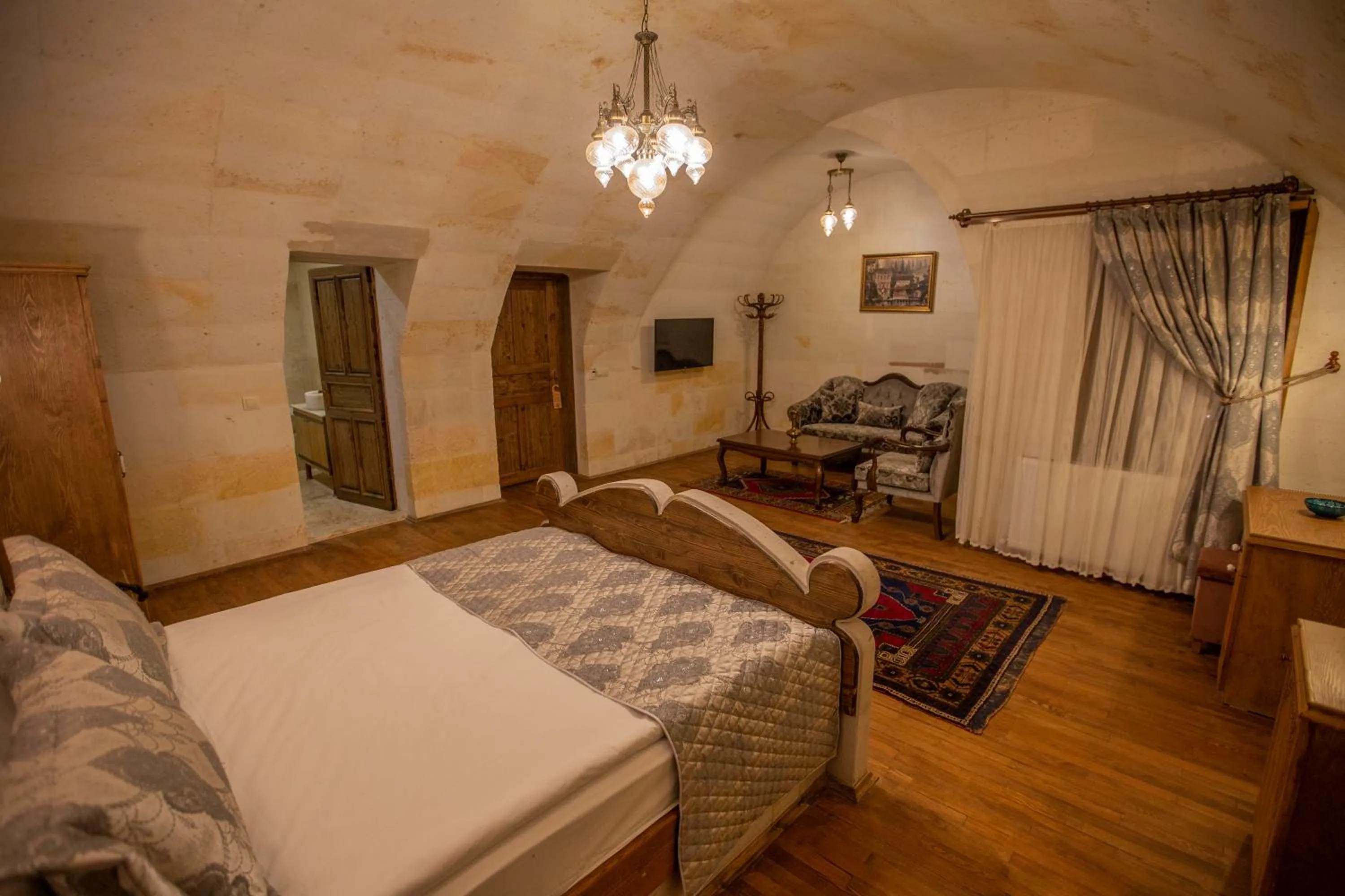 Photo of the whole room, Bed in Göreme Reva Hotel