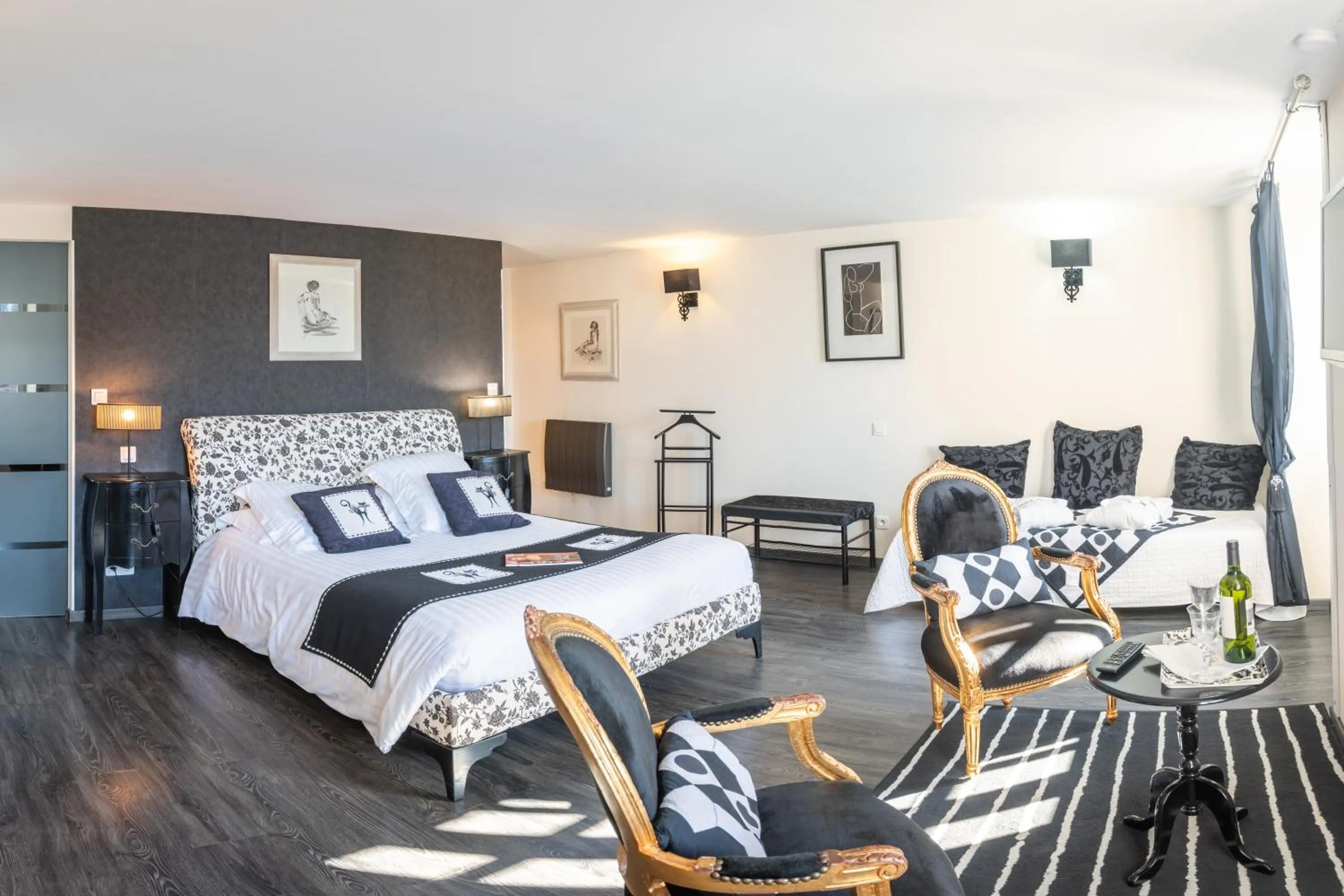 Bed in Maison d'hôtes "Les Jardins de Mazamet"