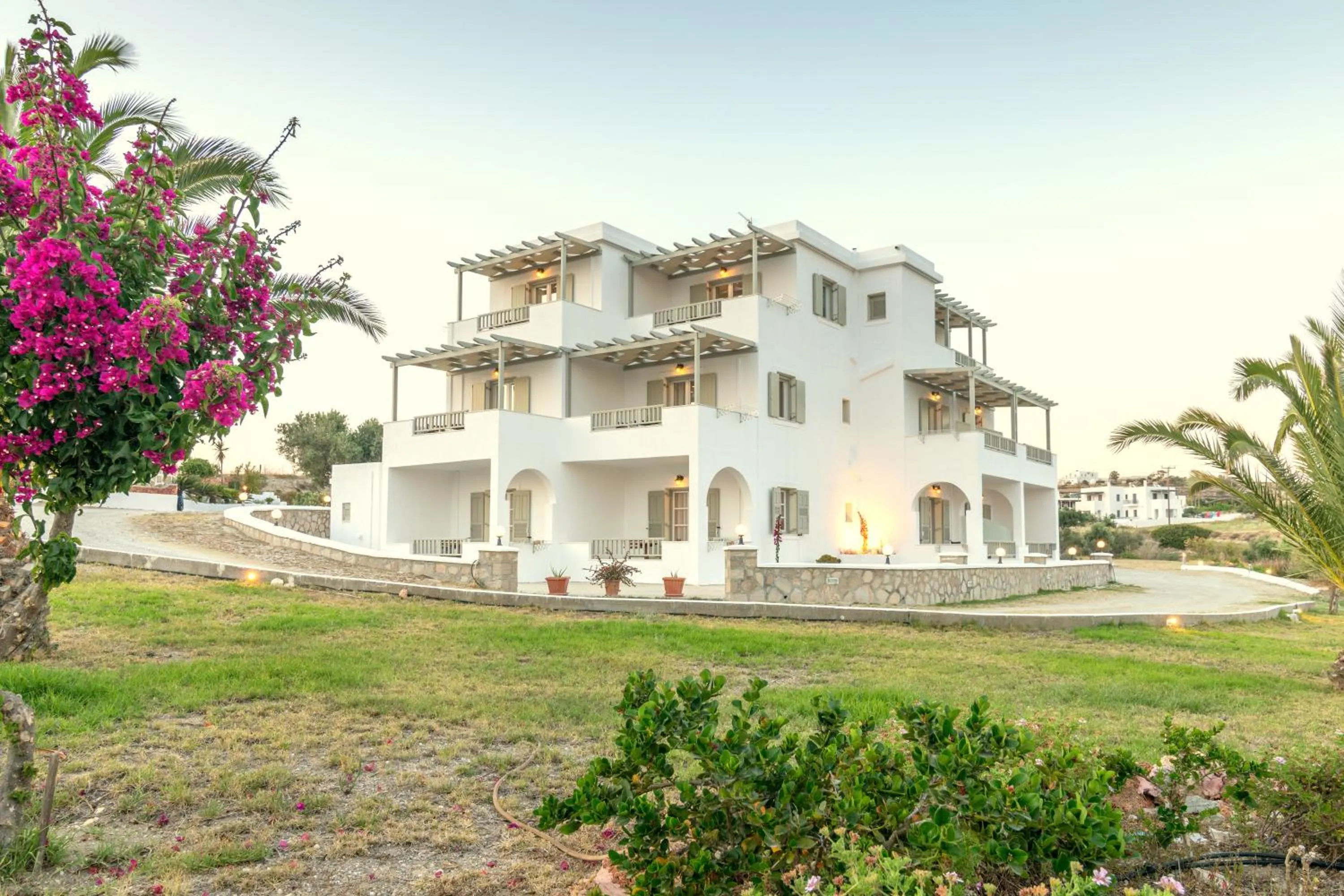 Property building in Konstantinos