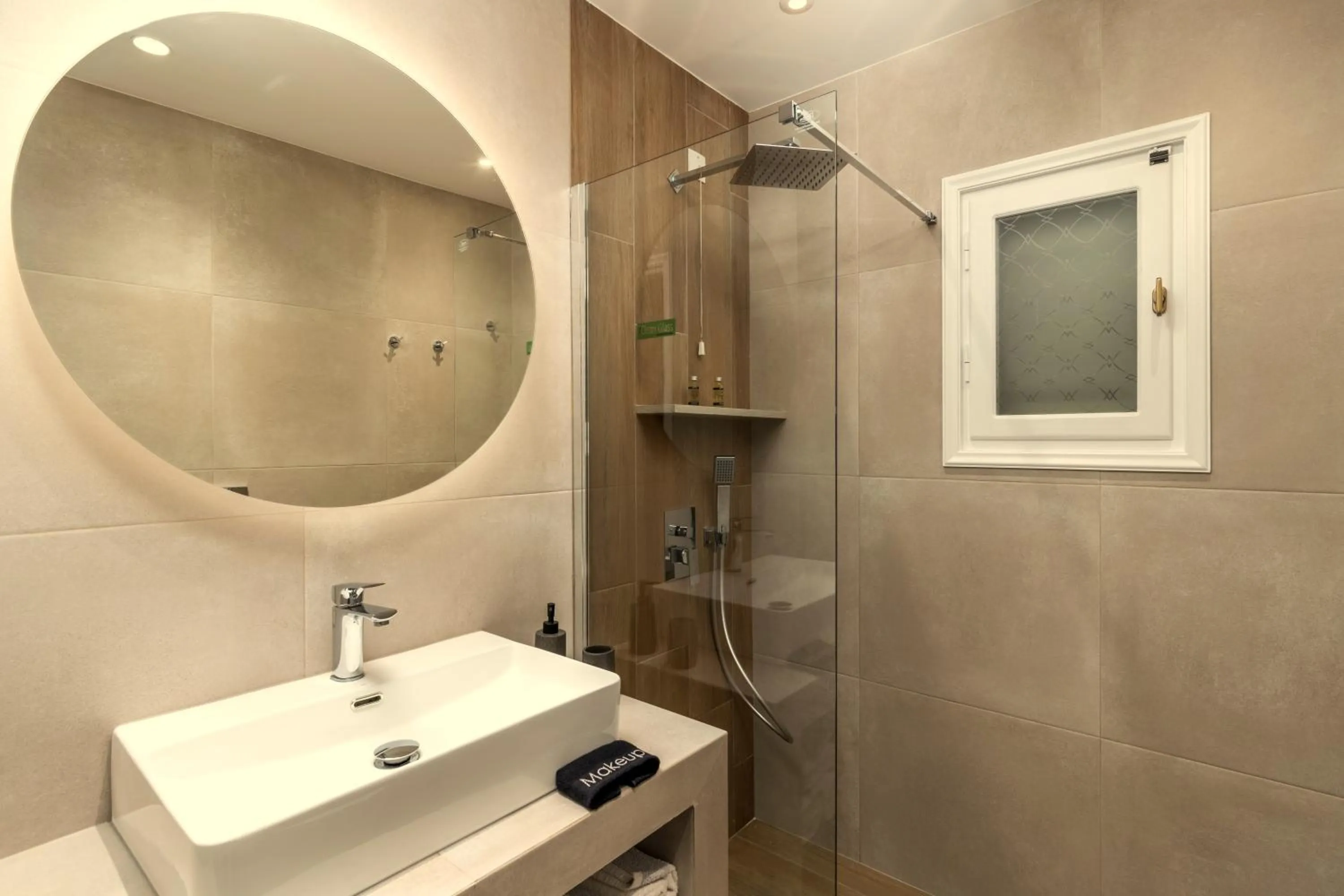 Toilet in Konstantinos