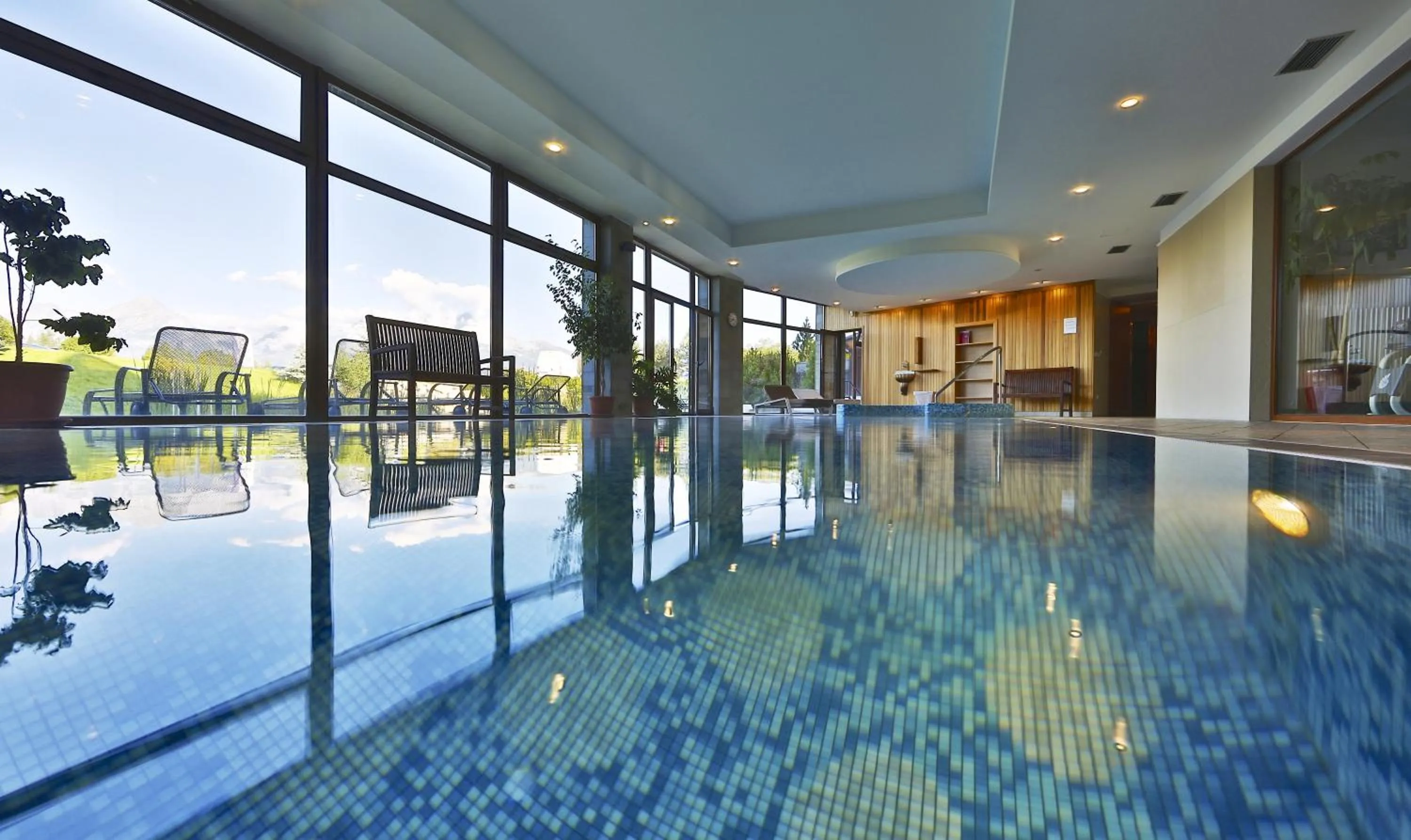 Pool view in Hotel International