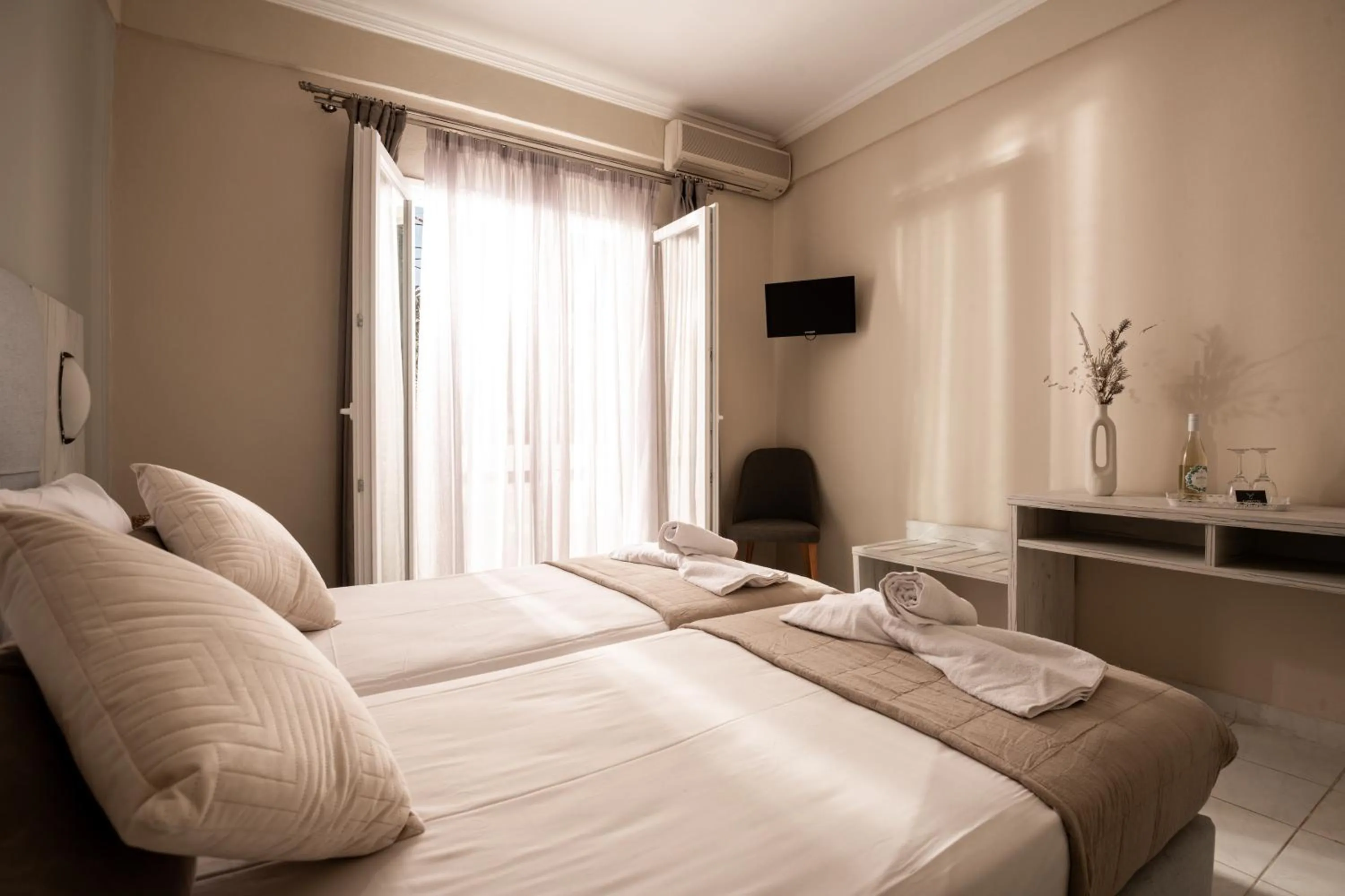 Bed in Capriccio Studios