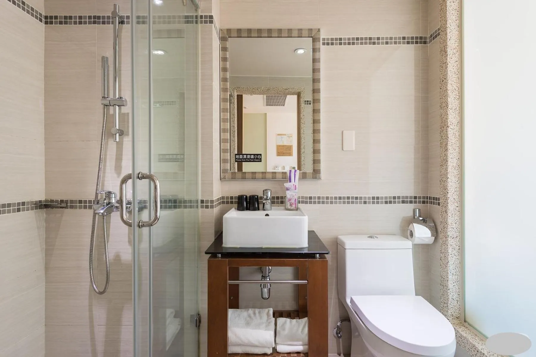 Paris Business Hotel