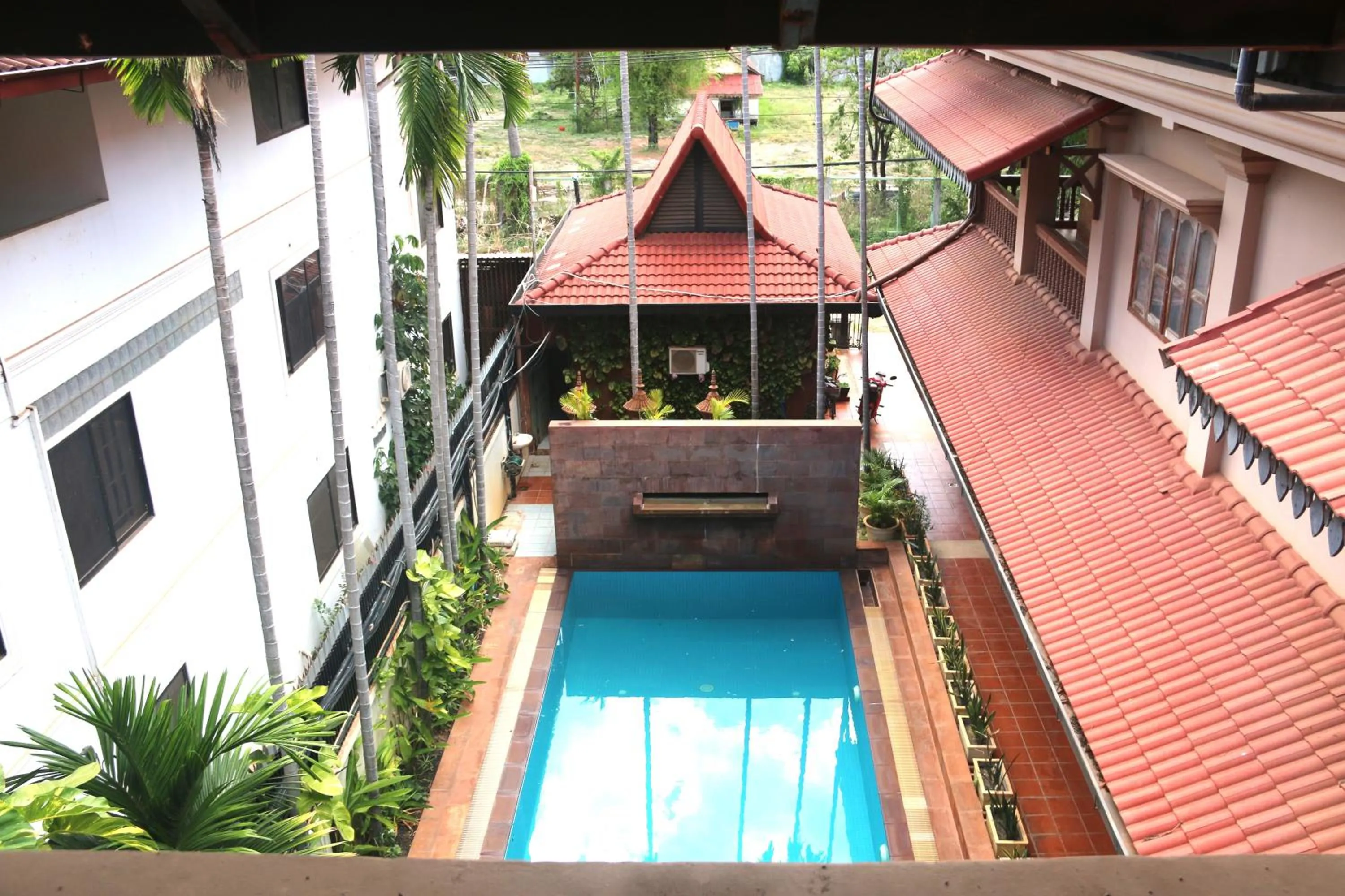 Swimming pool in Shining Angkor Apartment Hotel