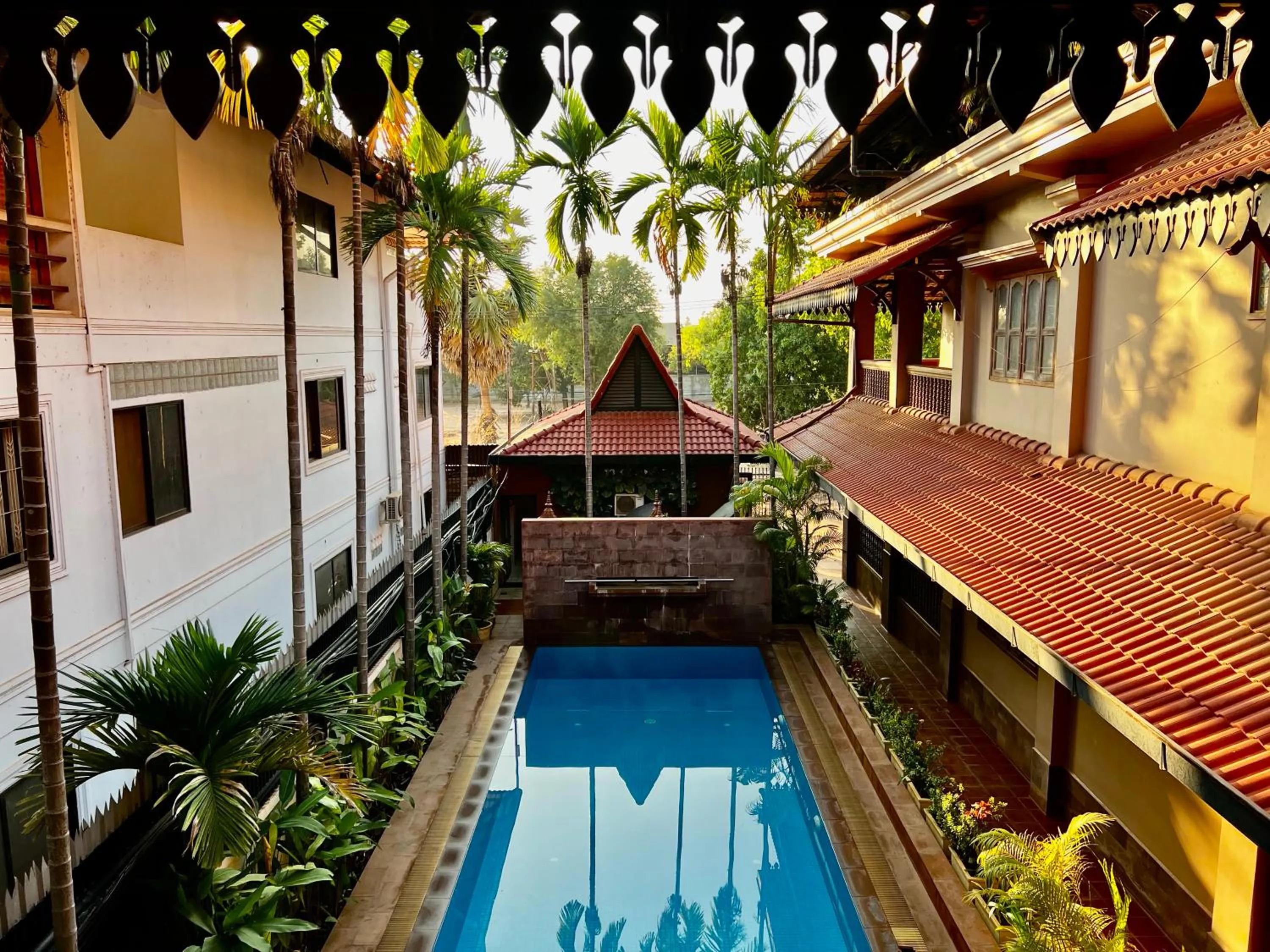 Swimming pool in Shining Angkor Apartment Hotel