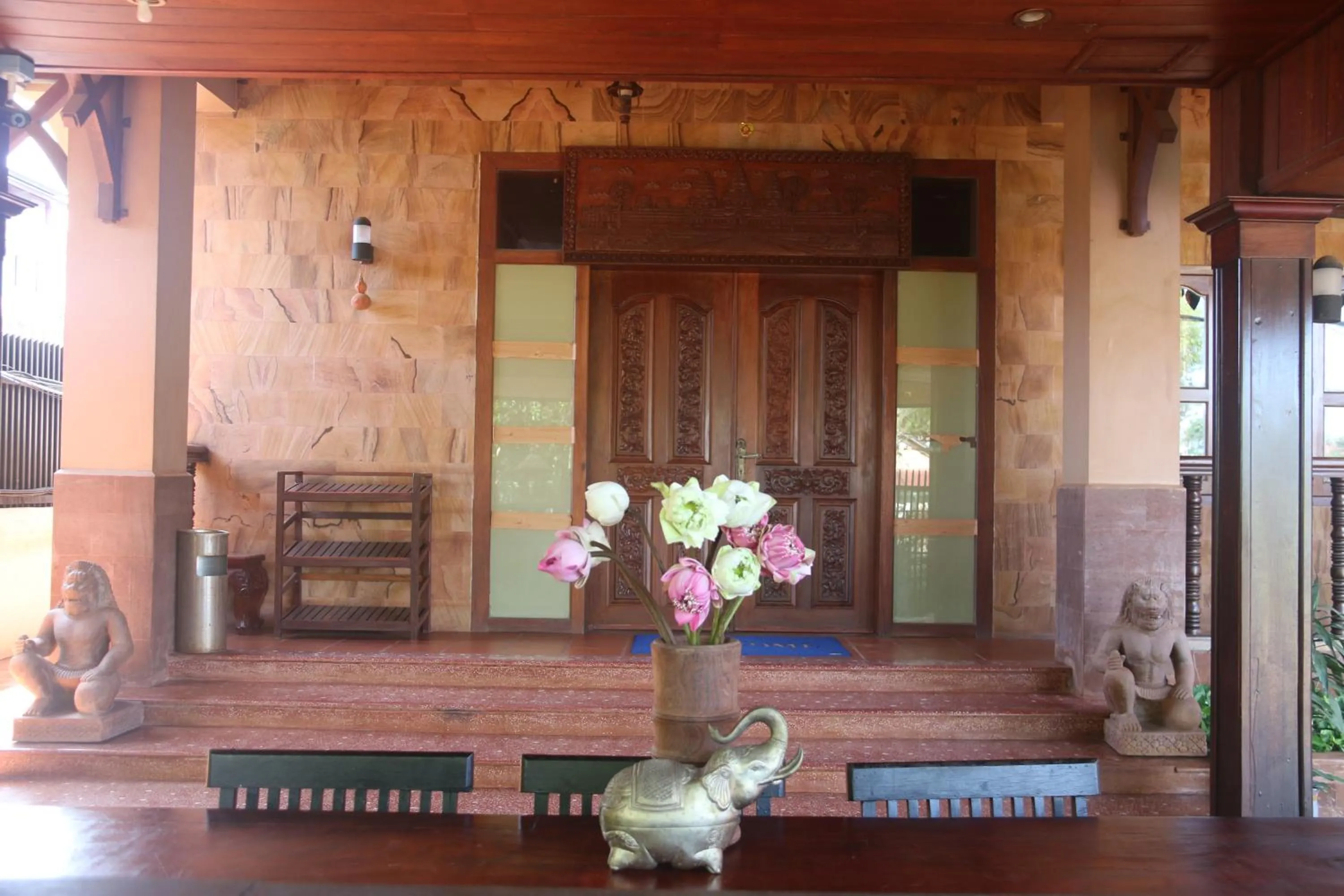 Property building in Shining Angkor Apartment Hotel