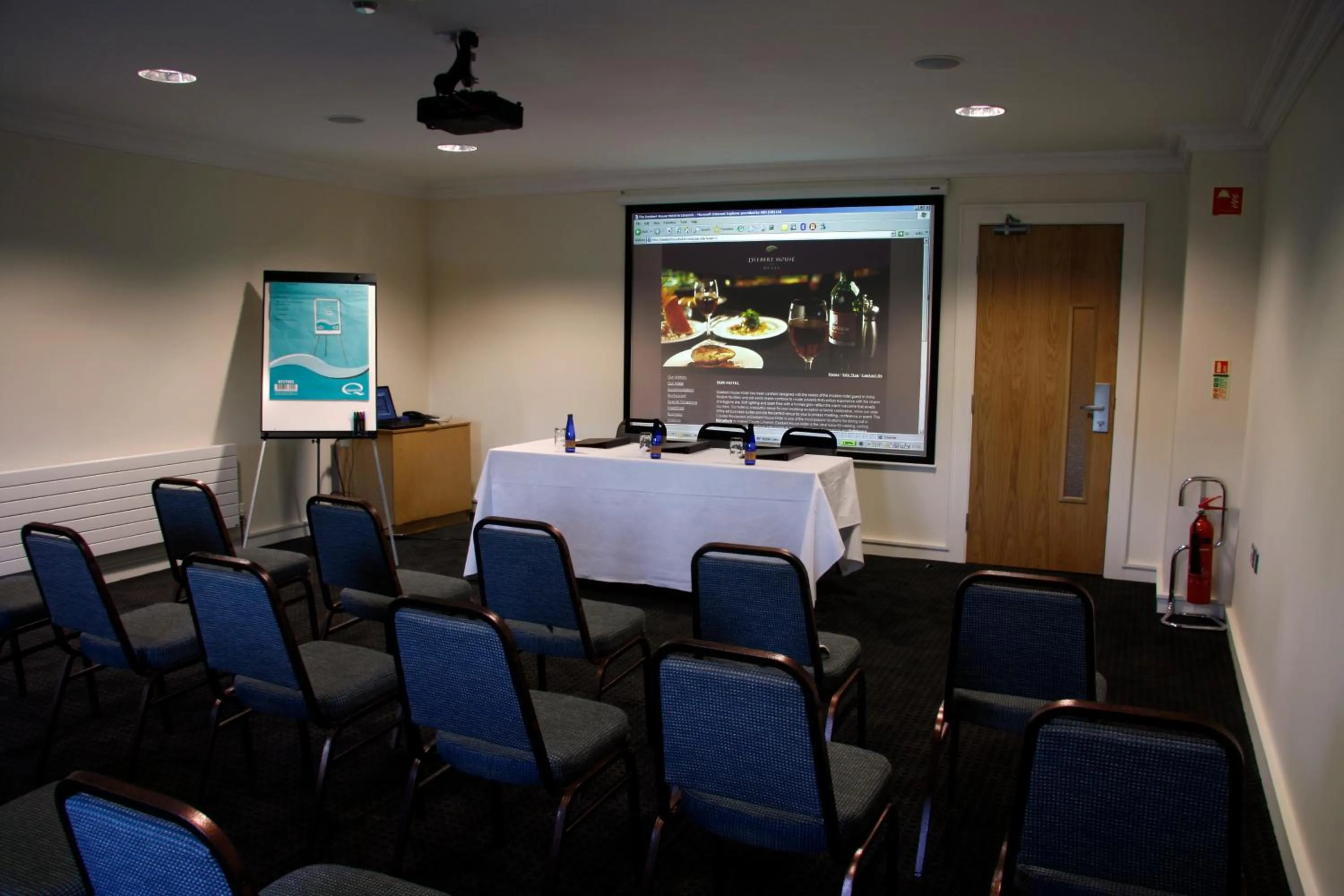 Business facilities in Deebert House Hotel