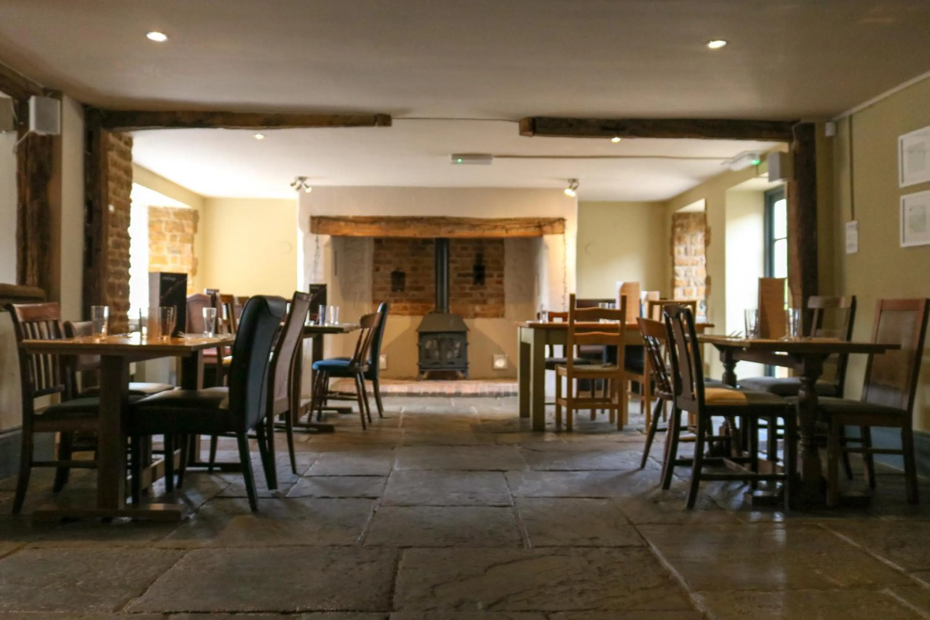 Dining area in The Hollybush Inn and B&B