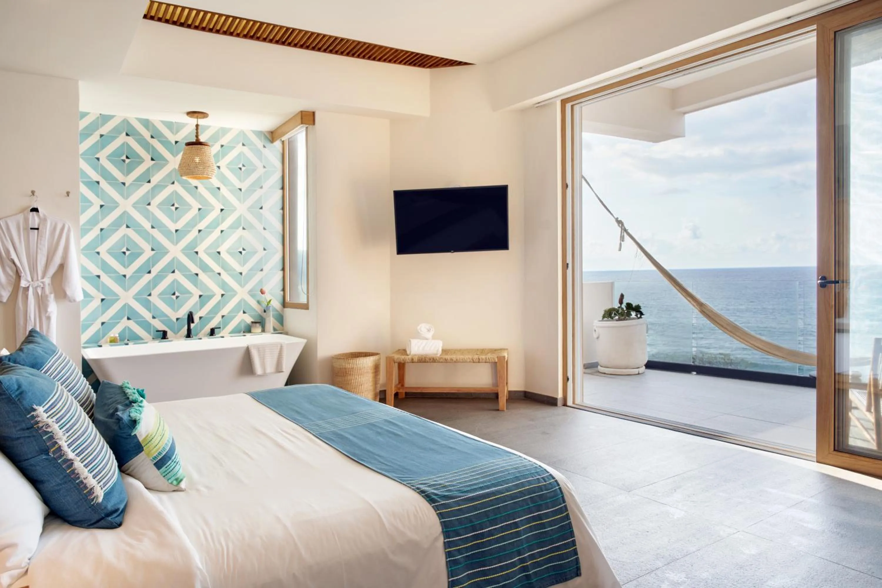 Guests, Bed in Hotel Basalto