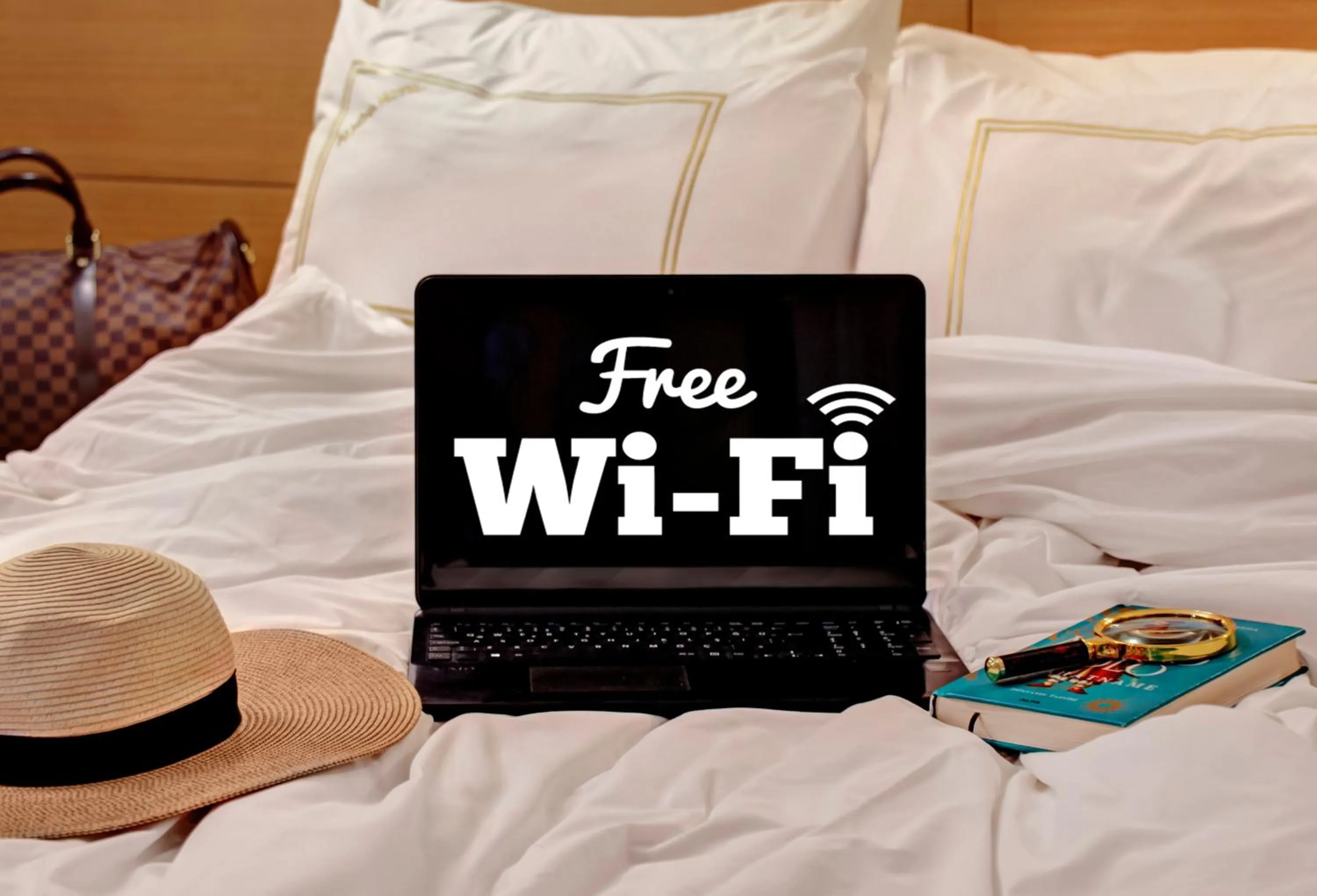 Logo/Certificate/Sign, Bed in Almina Hotel - Special Class