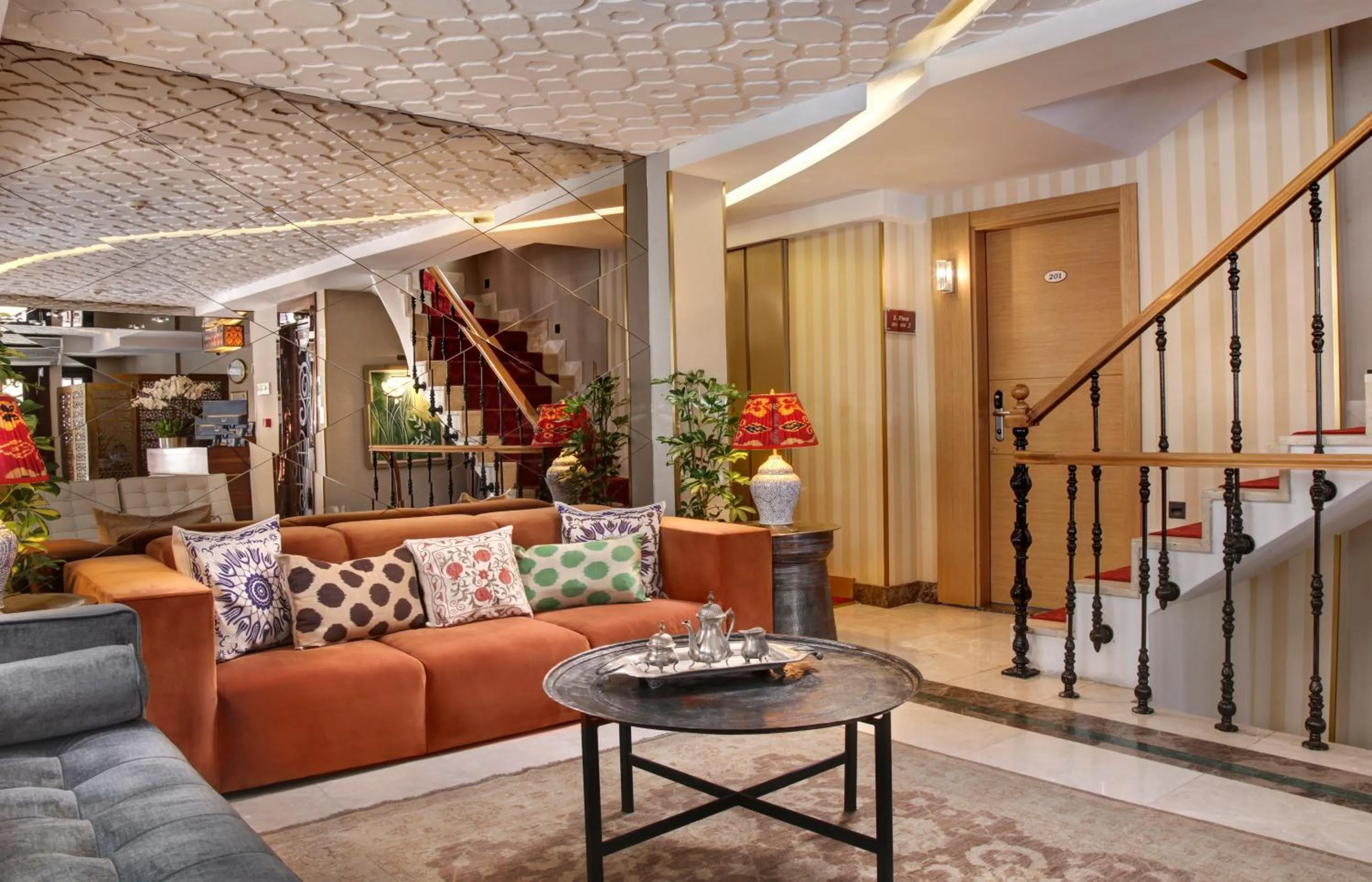 Lobby or reception in Almina Hotel - Special Class