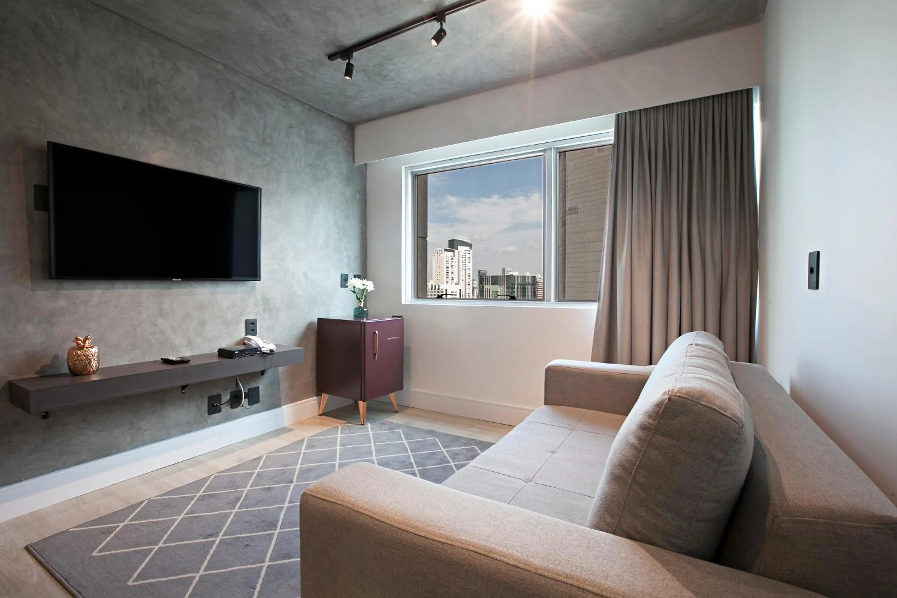 Communal lounge/ TV room in You Stay at Vila Olimpia - ITC