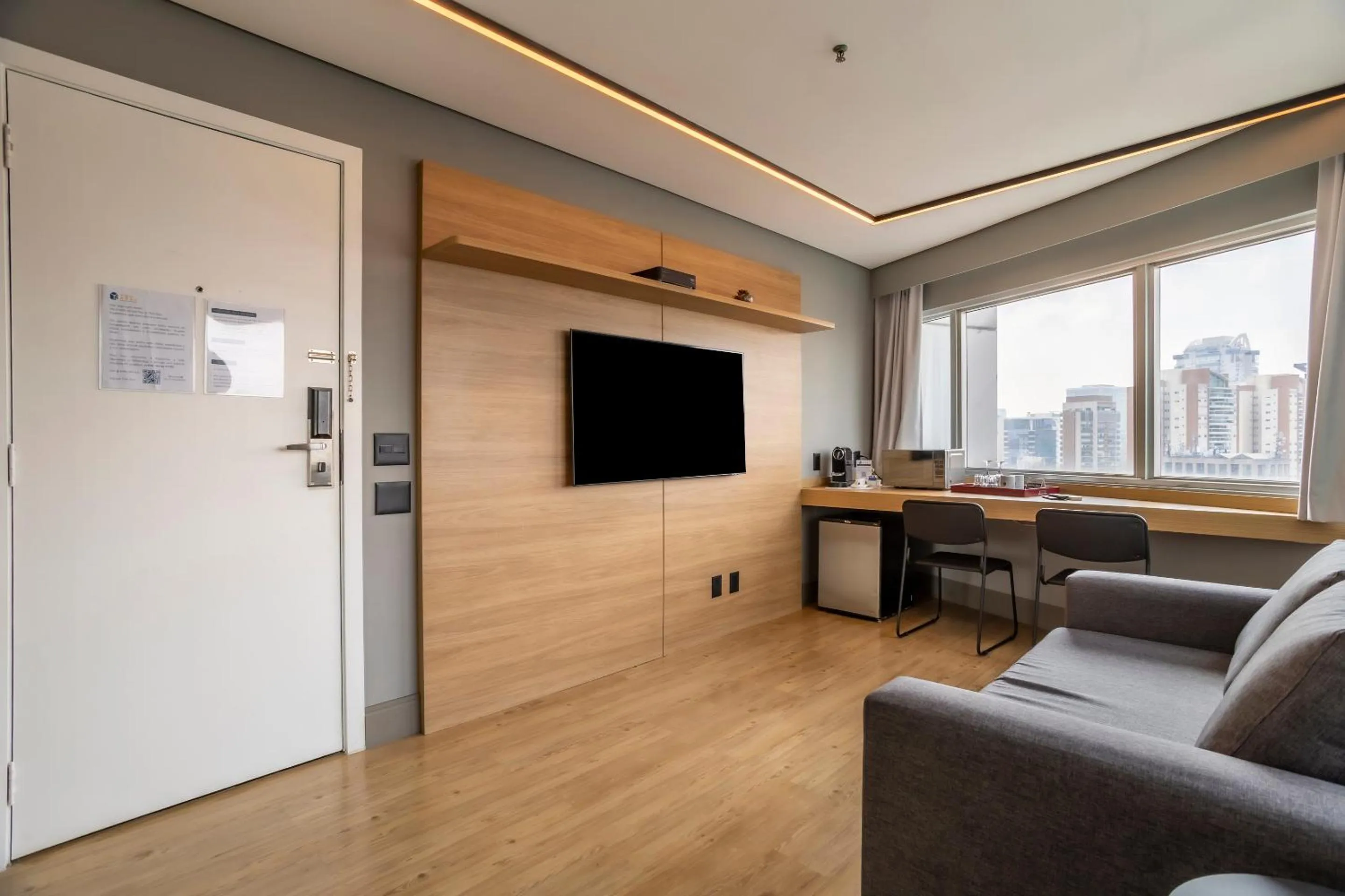 Communal lounge/ TV room in You Stay at Vila Olimpia - ITC