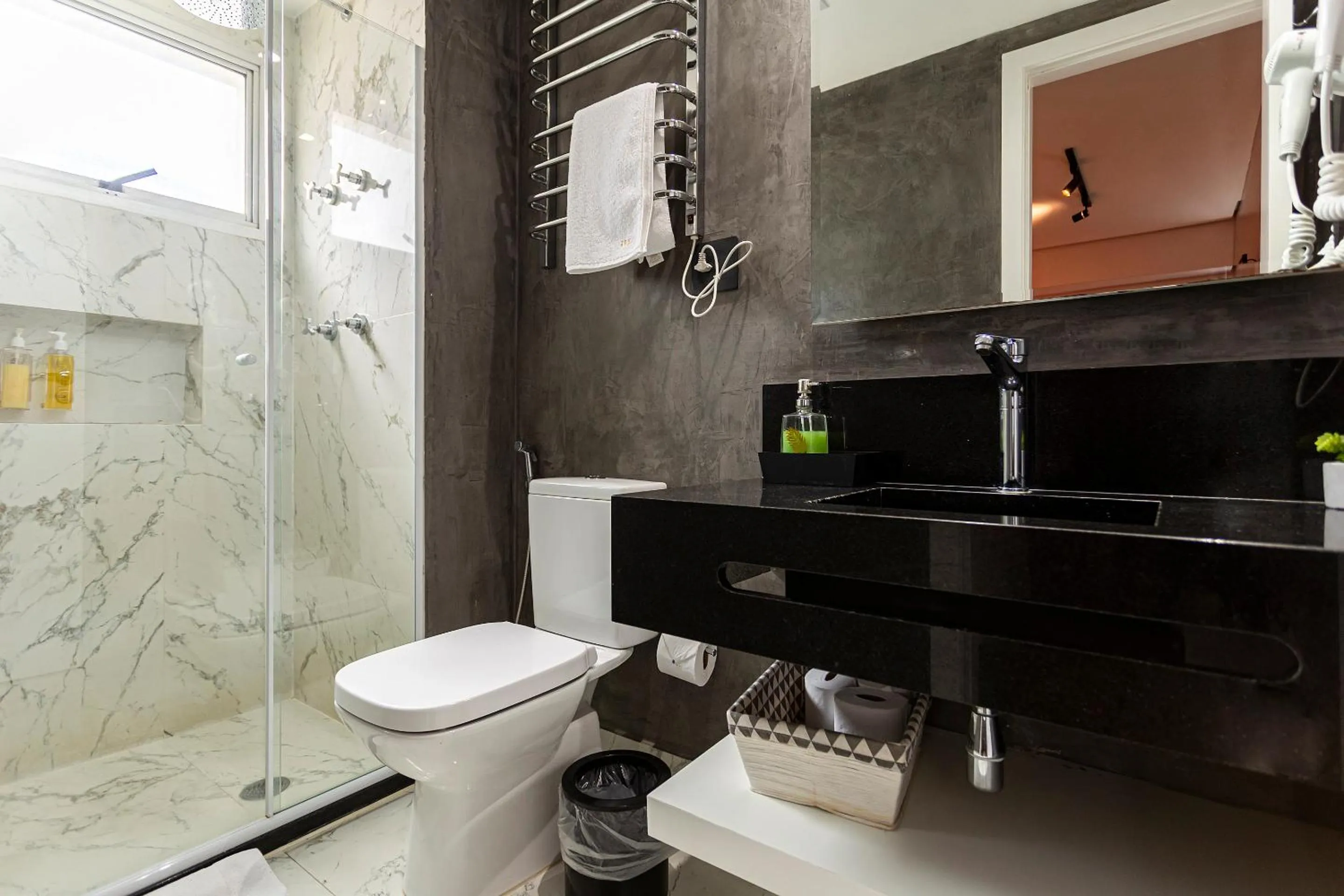 Shower in You Stay at Vila Olimpia - ITC