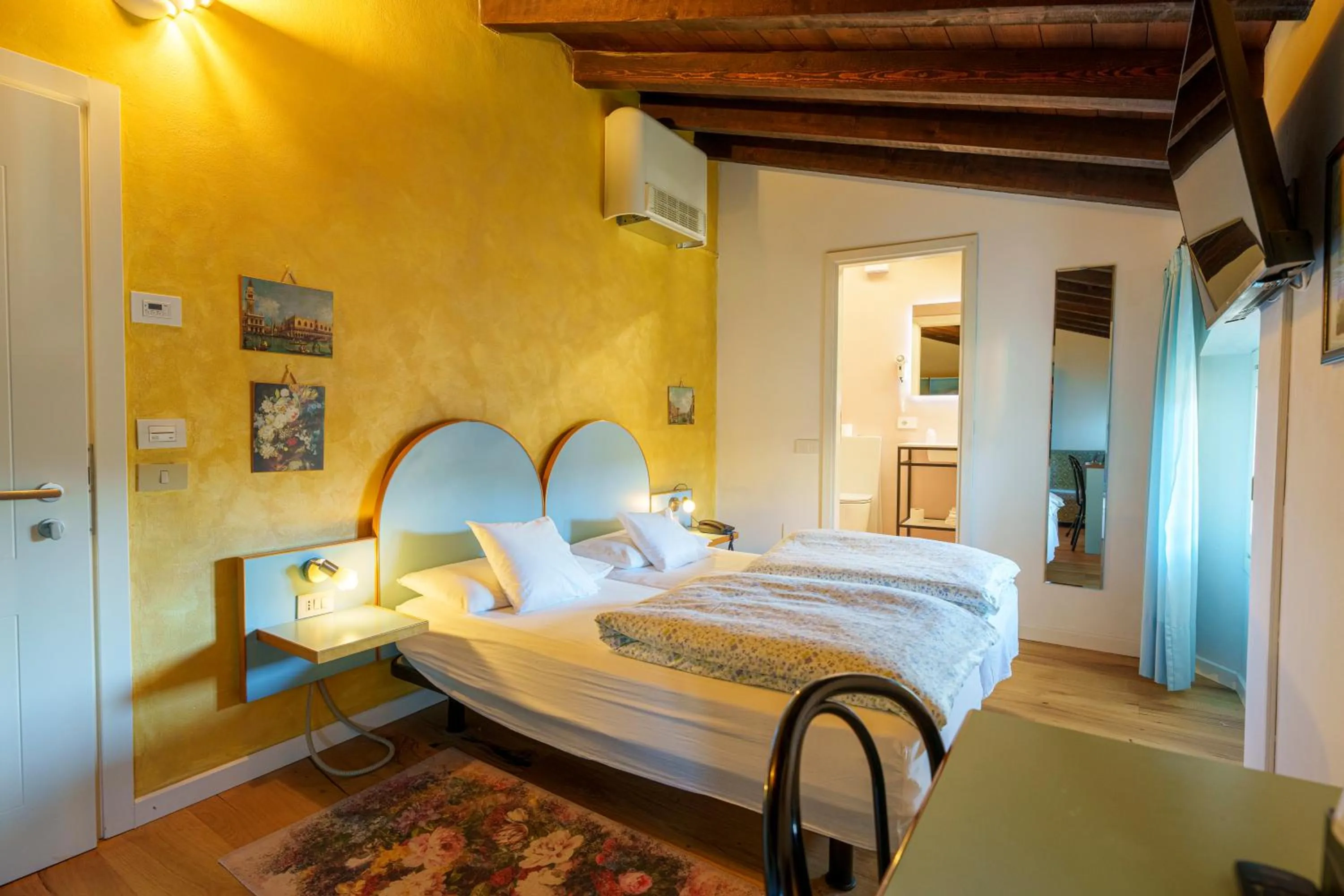 Bedroom, Bed in Hotel San Filis