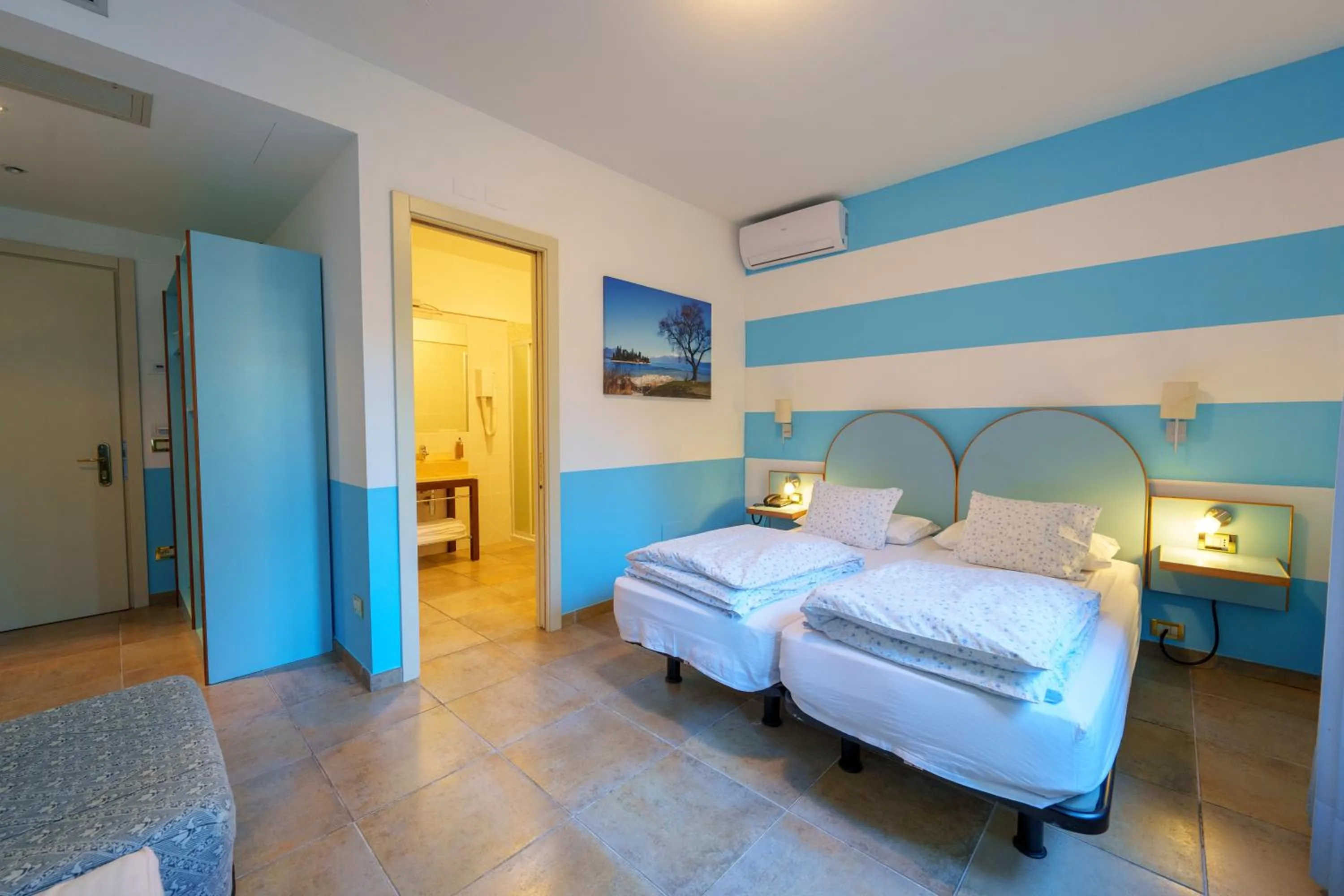 Bedroom, Bed in Hotel San Filis