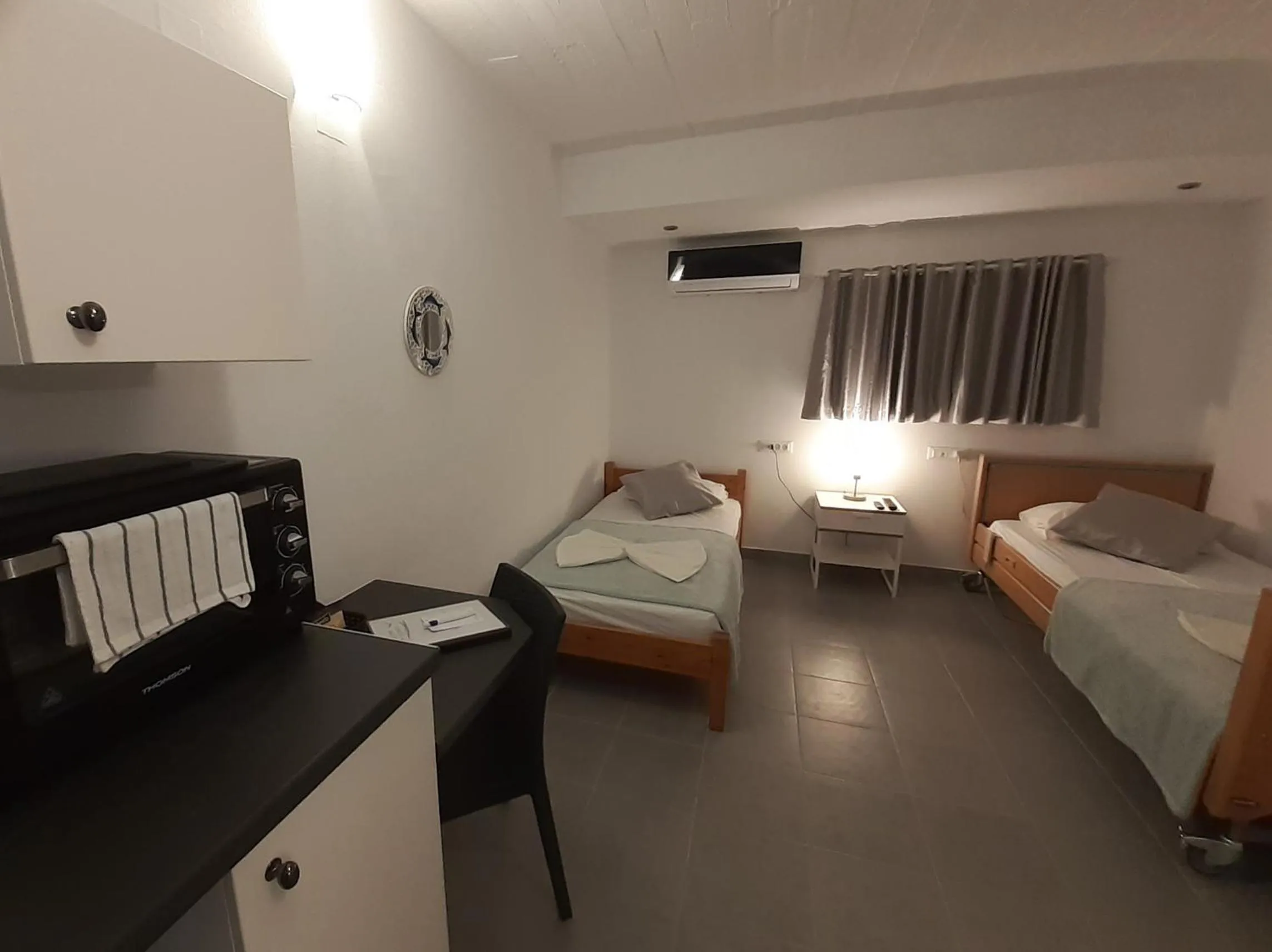 Bed in Delphini Studios - for the disabled