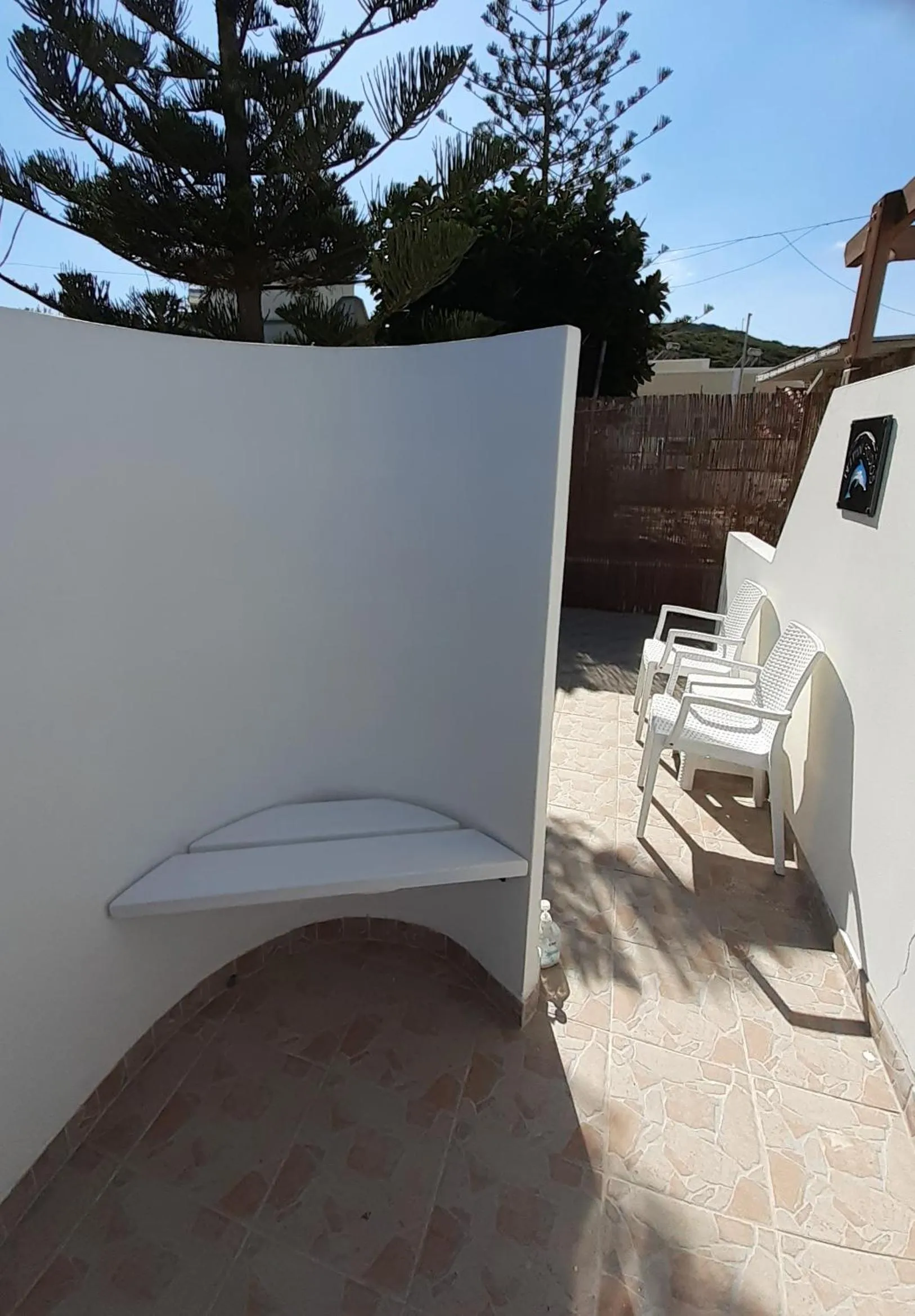 Shower in Delphini Studios - for the disabled