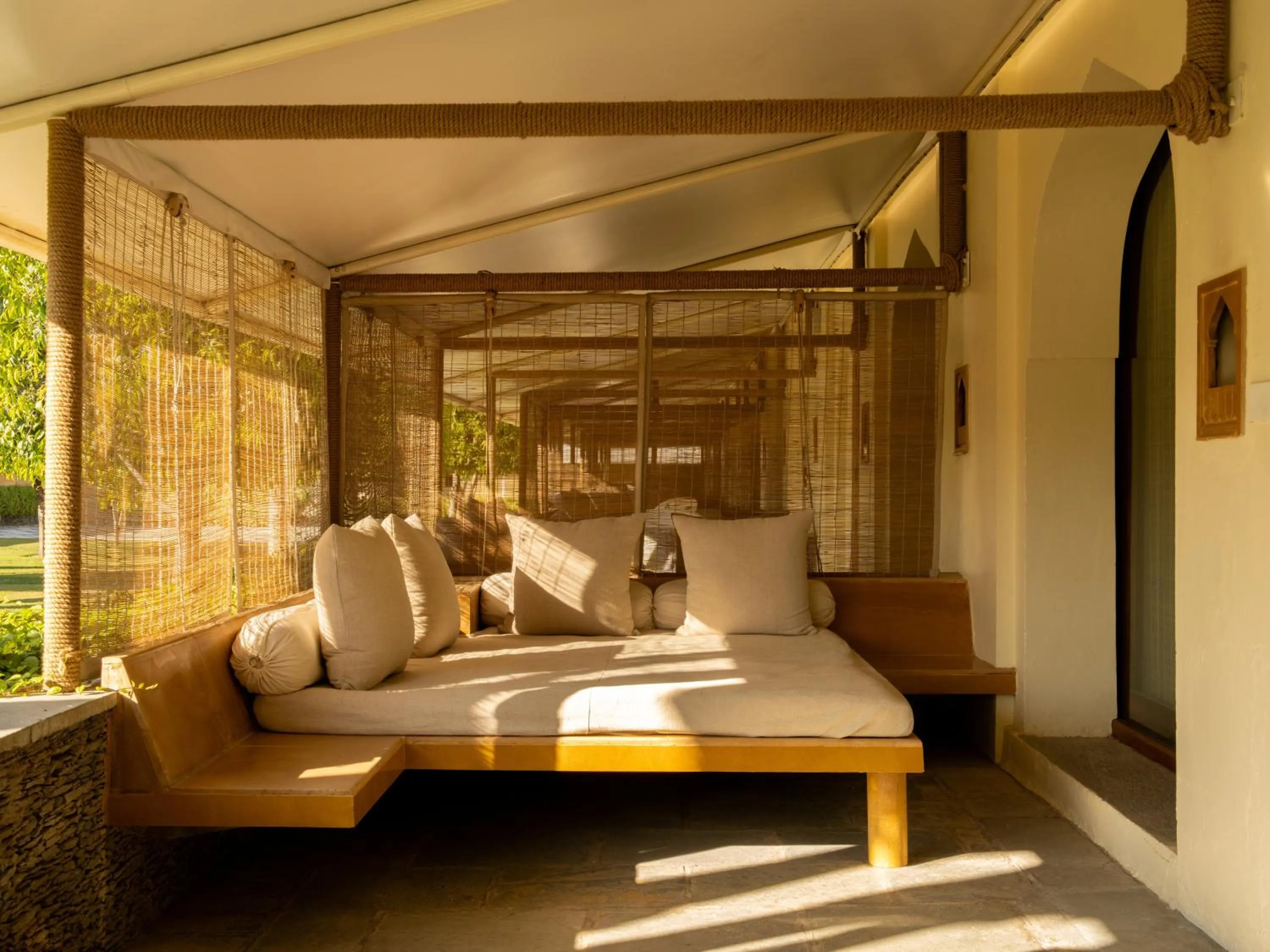 Seating area, Bed in RAAS Devigarh