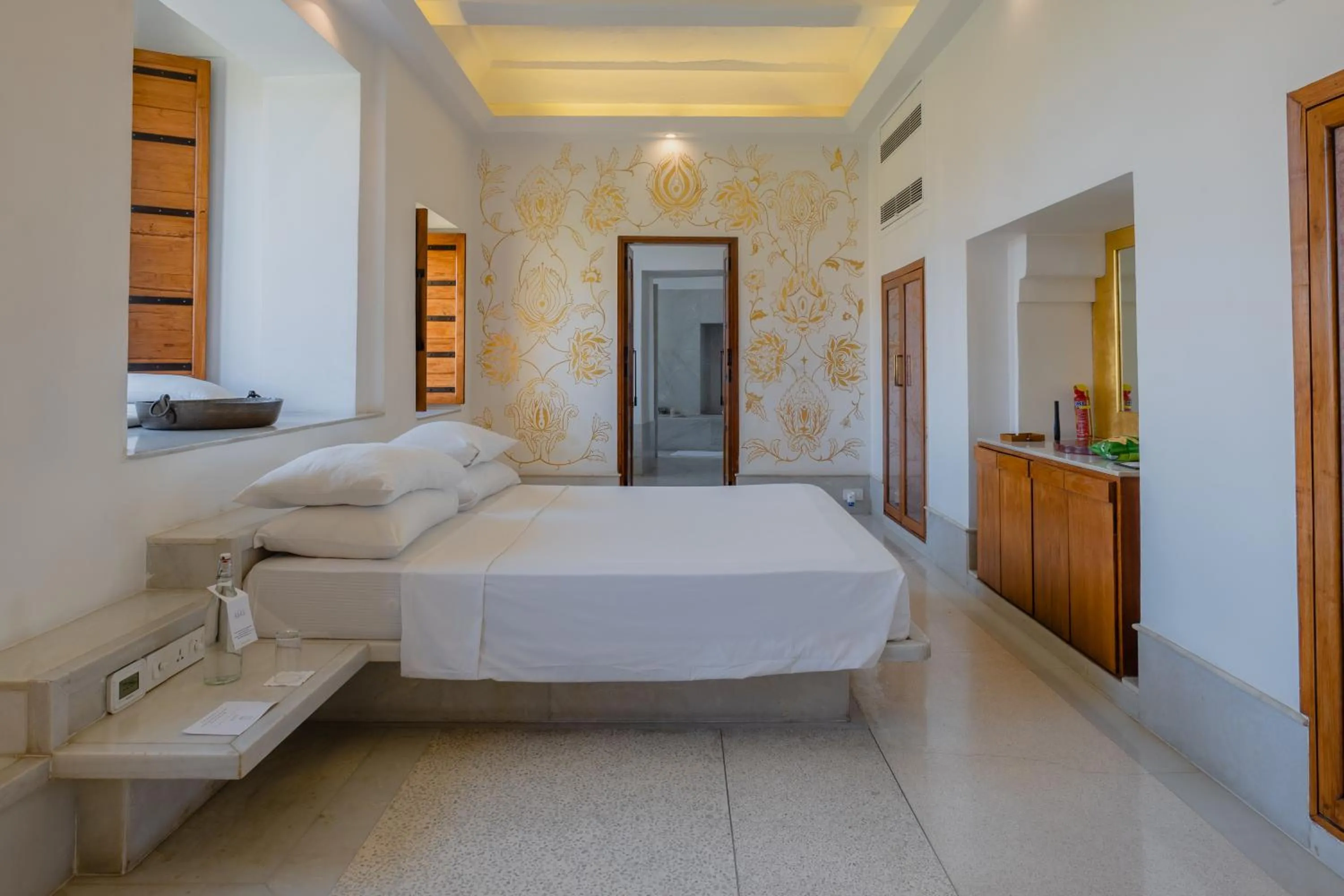 Bedroom, Bed in RAAS Devigarh