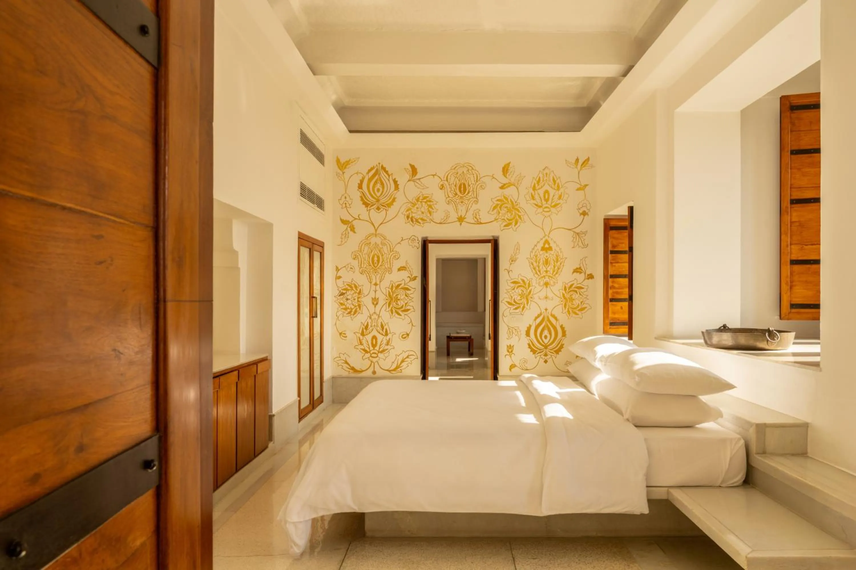 Bedroom, Bed in RAAS Devigarh