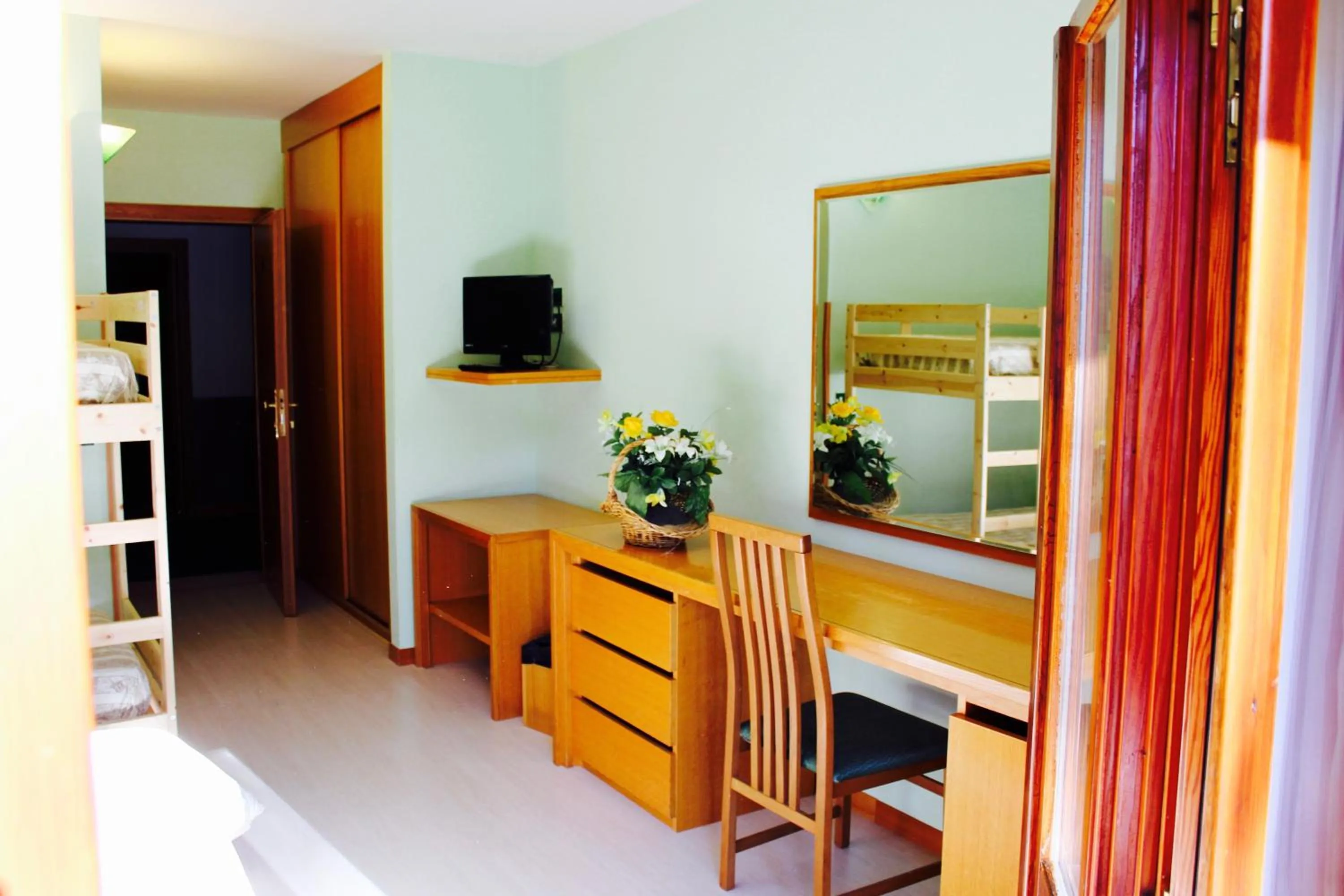 Photo of the whole room, TV/Entertainment Center in Hotel Orso Bianco