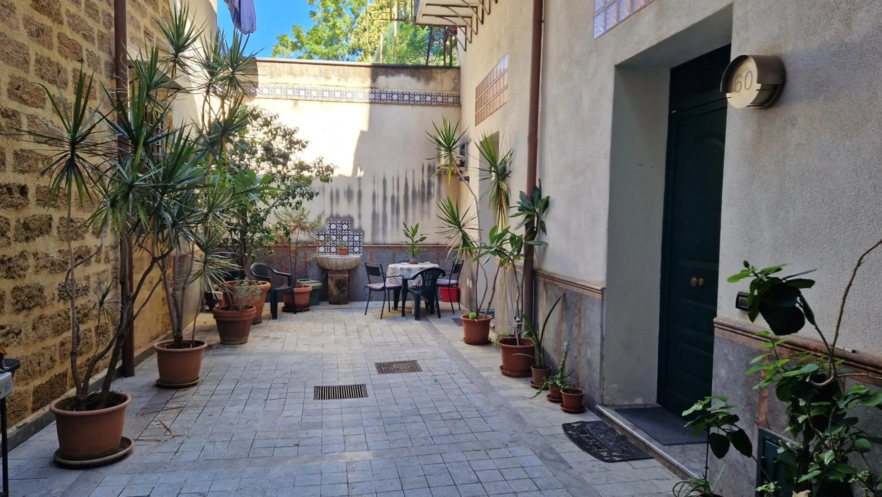 Casa Ròtre in the historic center of Palermo