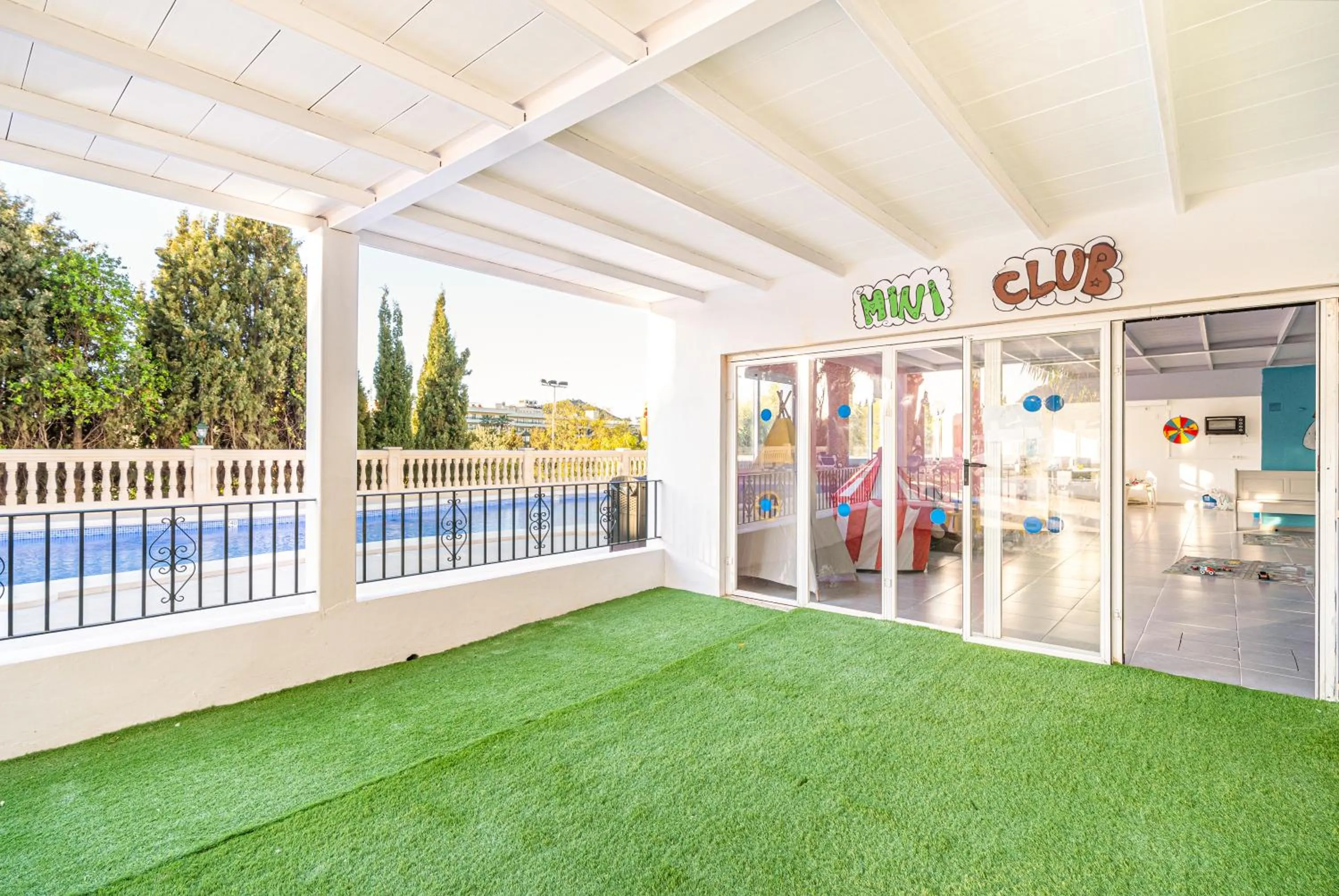 Entertainment in Aparthotel Holiday Center