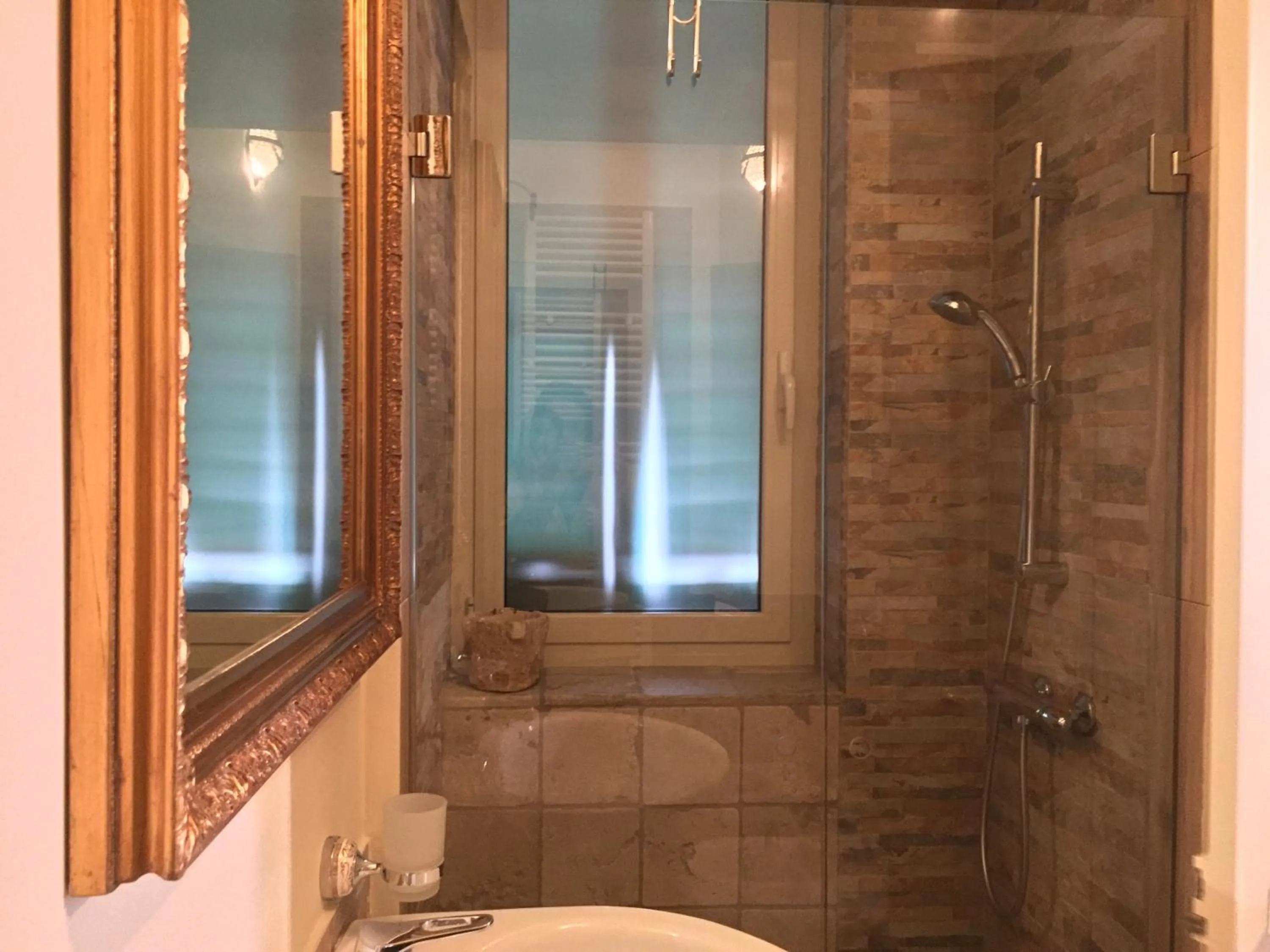 Bathroom in Palazzo Laguardia